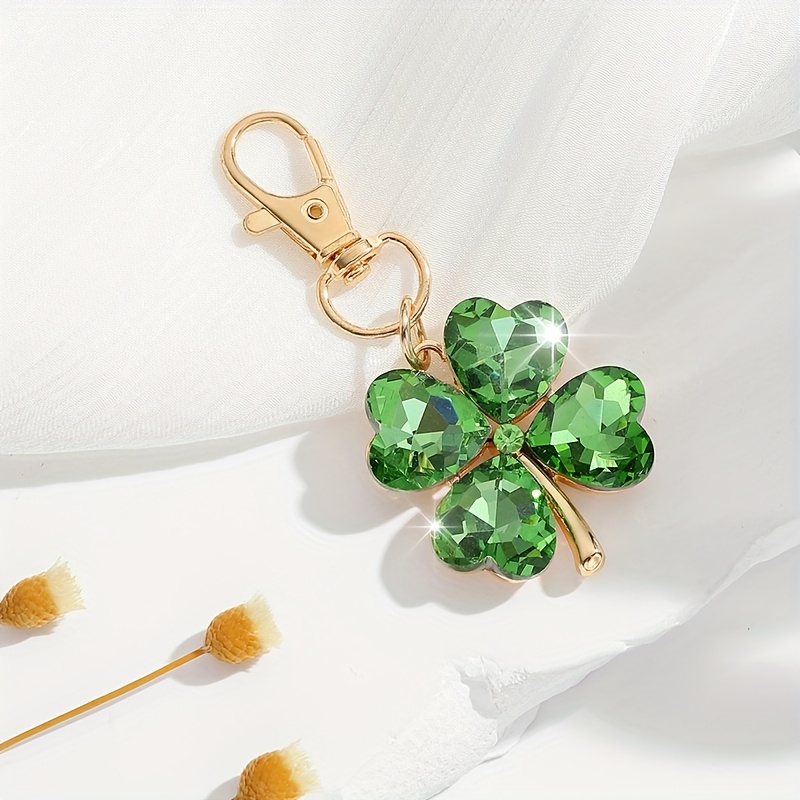 Image of 1pc Of Fashionable And Luxurious Full-set Rhinestone Glass Clover Shaped Keychain Pendant, A High-end Car Key And Bag Accessory Decoration For Women