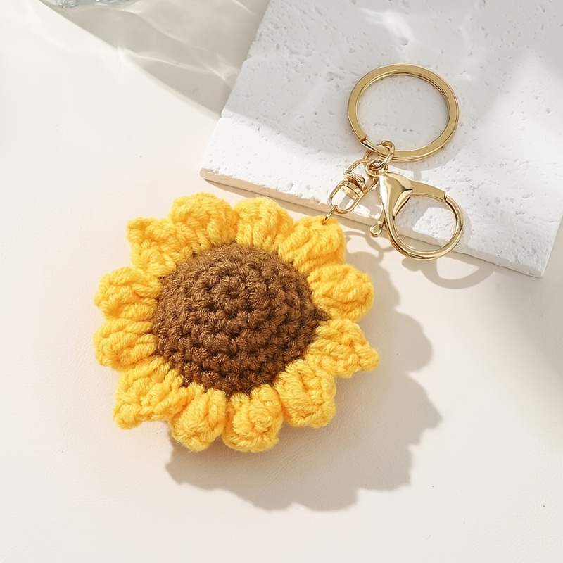 Handmade Crochet Sunflower Keychain, Yarn Material, Accessory For Gifts, Wallets, And Backpacks