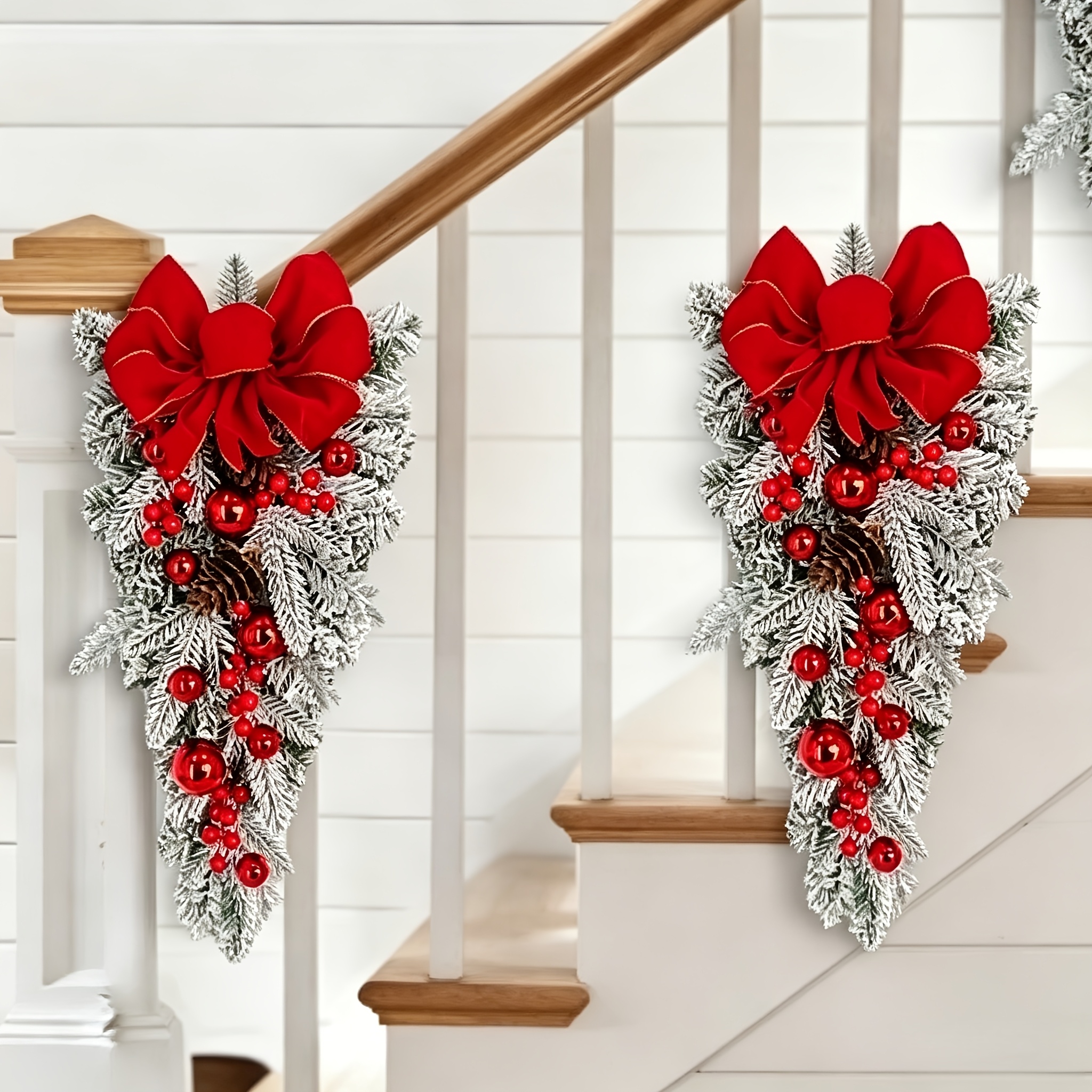 schmuckband hängeblumen dekoration weihnachts treppe