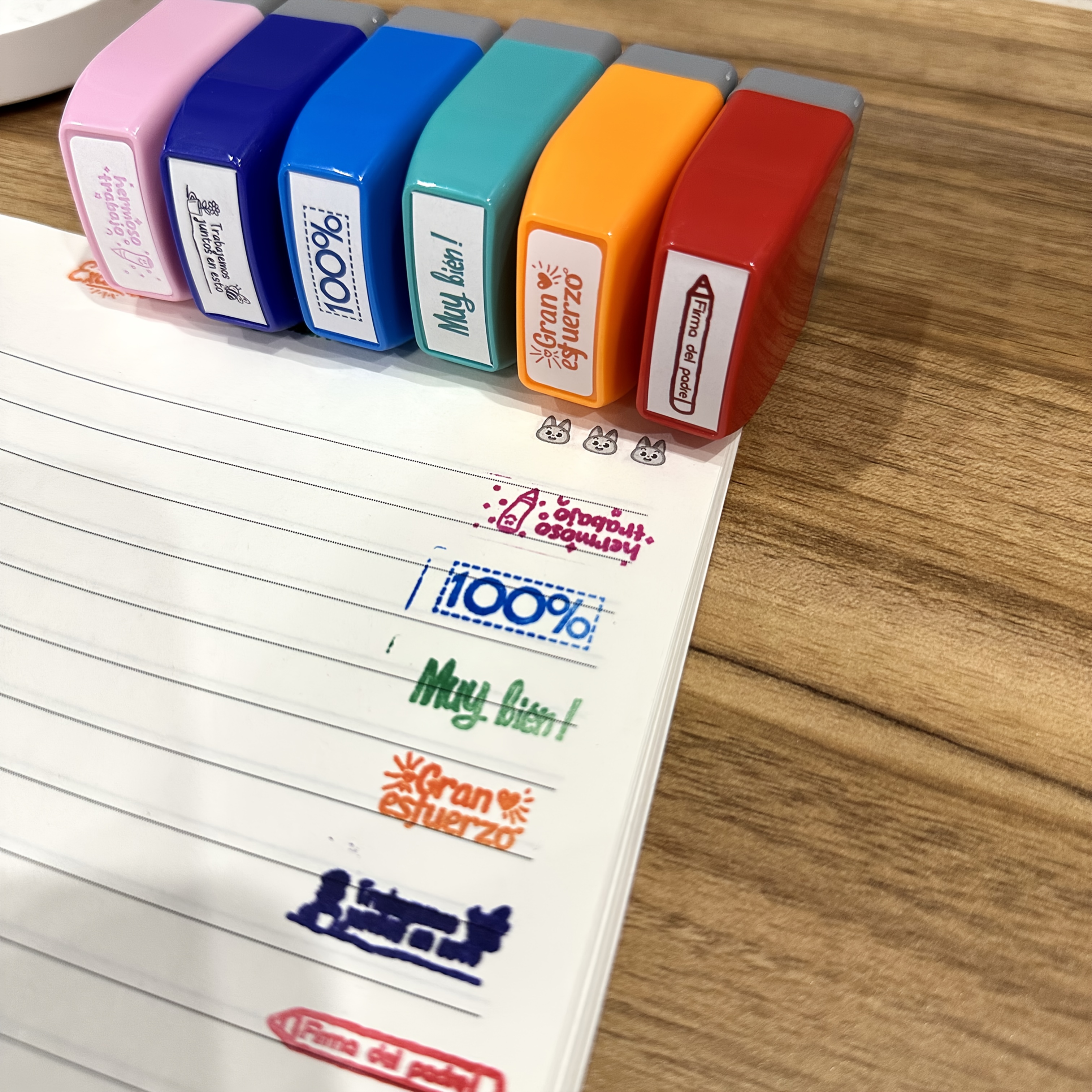 new   square stamp, lightweight anti-drop shell, clear embossing without fading.   with storage tray to prevent random placement! enhance grading  , stamp for teacher in spanish/preschool,  tamp, date stamp in spanish, stamp ink pad, school supplies 0