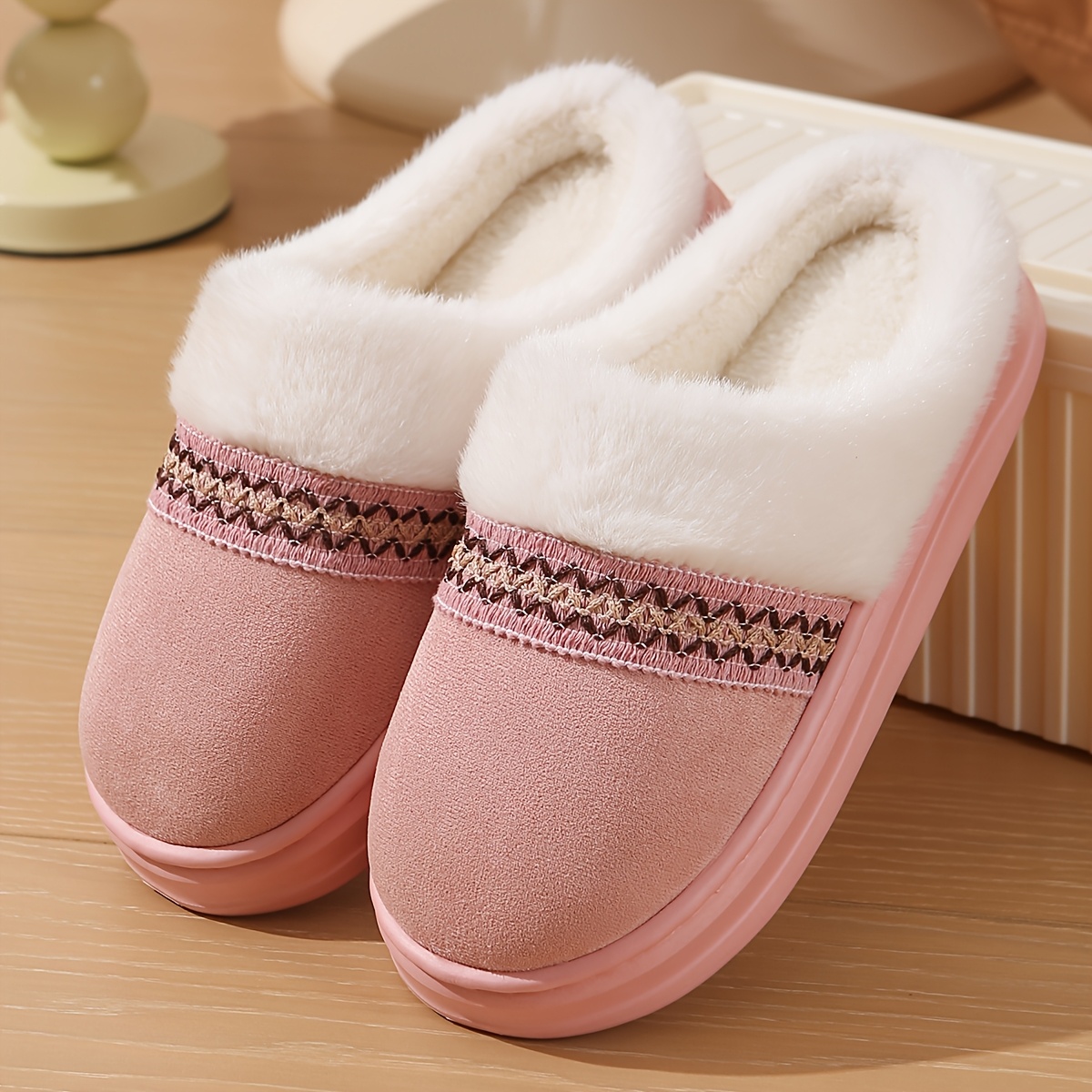 TEMU Autumn Winter New Women's Shoes Wide Toe Fluffy Slippers Indoor Home Daily Size Large Webbing Retro Women's Platform Warm Couple Shoes Wide Fit