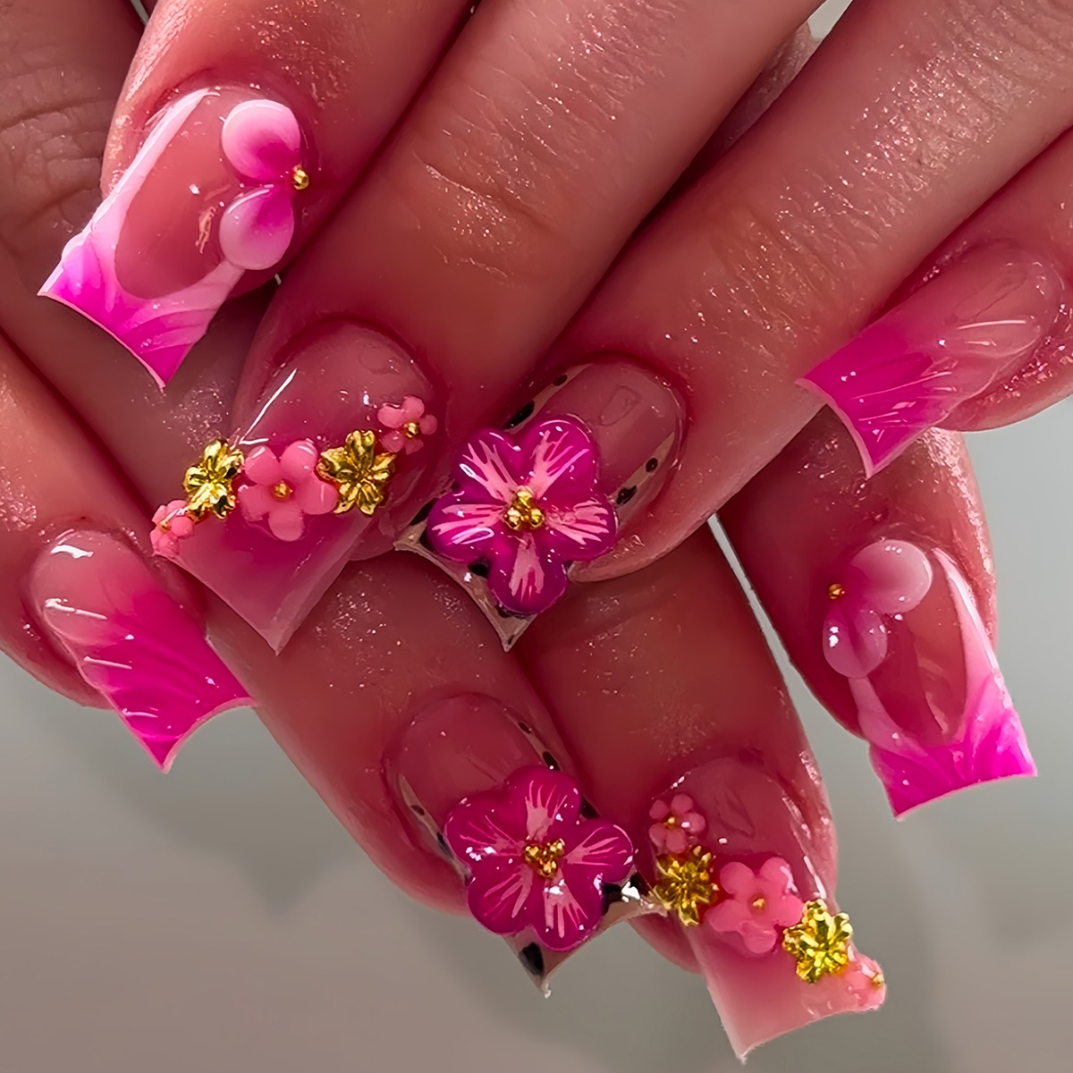 TEMU 1 Set 24pcs Mid-length Coffin-shaped Fake Nails Vibrant Beautiful Flowers Light Luxury Sparkling Suitable For All Women And Box Includes Nail