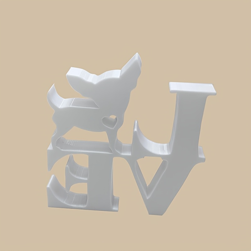 E-shop Eine Chihuahua-Statue im Liebesmotiv, eine 3D-gedruckte Chihuahua-Hunde-Tischdekoration, eine Skulptur mit einem Chihuahua mit Herzmustern und