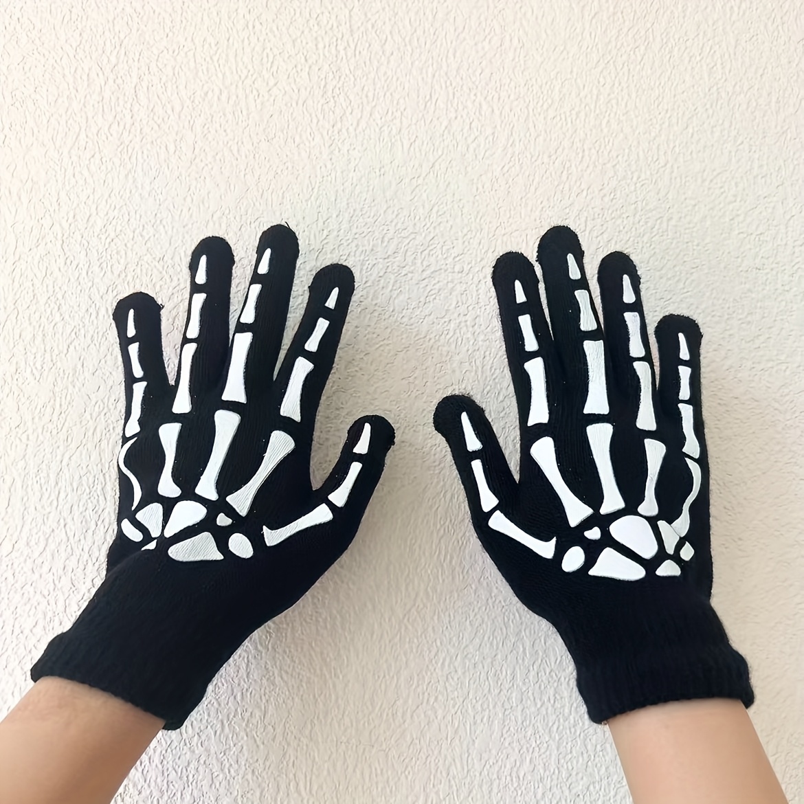 TEMU A Pair Of Halloween Claw Skeleton Gloves, Available In Half-finger And Full-finger Styles. Unisex Design, Trendy And Versatile, Warm Gloves For