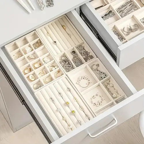 velvet dresser drawer liner DIY Velvet Drawer Liners Tutorial: how to make velvet drawer lining!