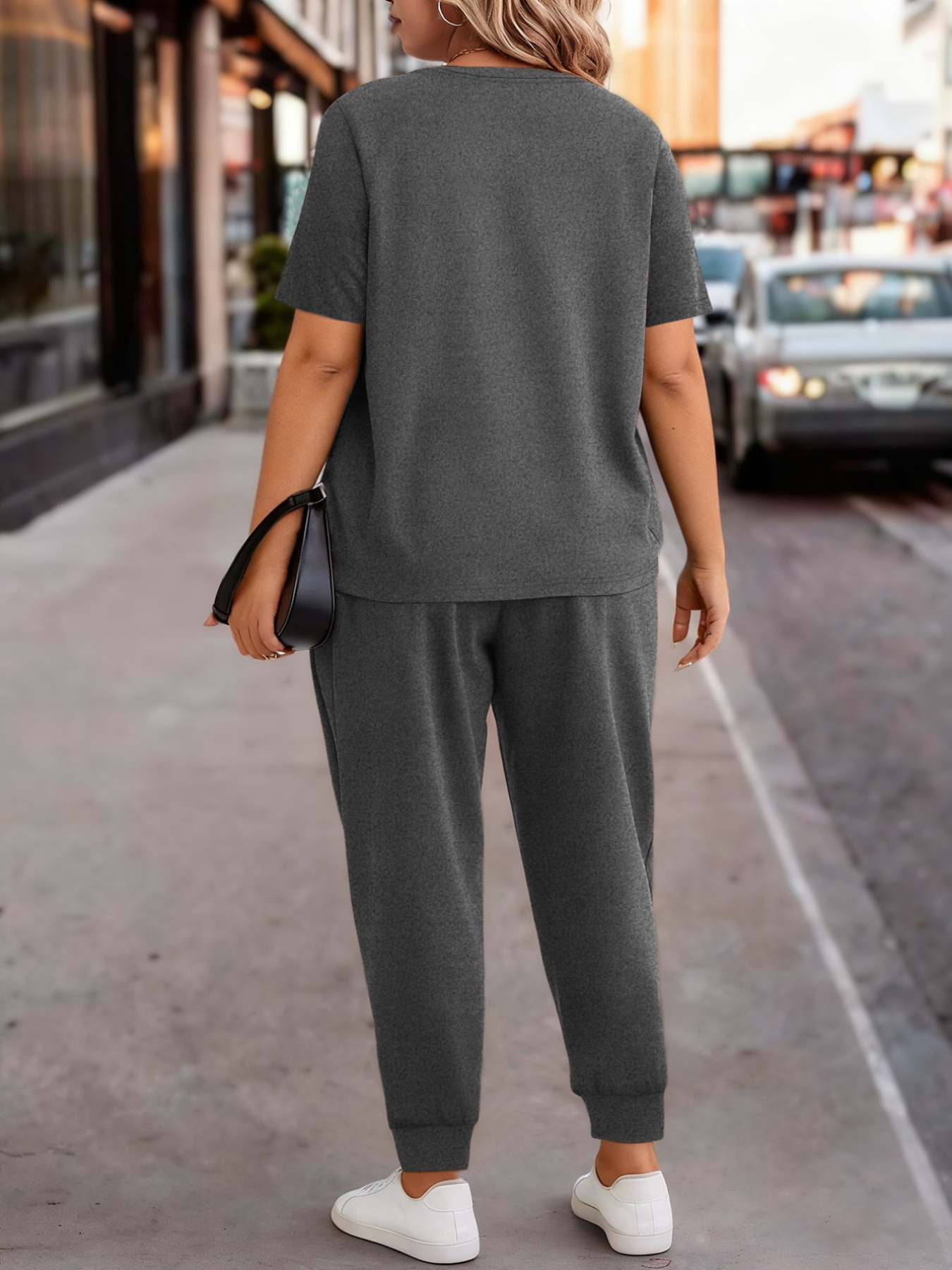Ensemble Vintage Streetwear — Jogging & T-shirt Graphique Ensemble de détente 2 pièces pour femme grande taille, T-shirt et jogging doux à élasticité moyenne avec cordons de serrage et poches, imprimé graphique, style décontracté idéal pour le printemps et l