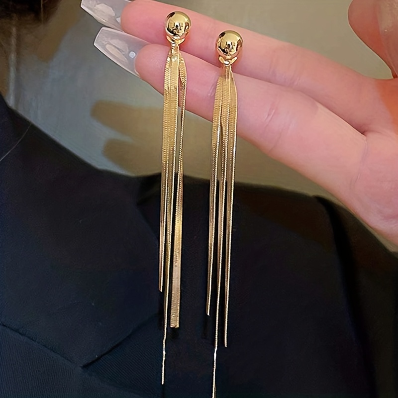 A Pair Of Light Luxury, High-end Earrings, Long Tassel Earrings, Female Niche Design Ear Drops