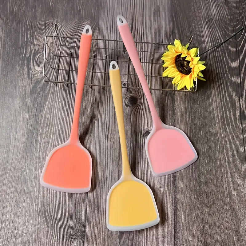 1pc heat resistant semi transparent silicone spatula with extended and handle suitable for non stick pans dishwasher safe kitchen cooking tool for stir frying eggs and fish Product details 3
