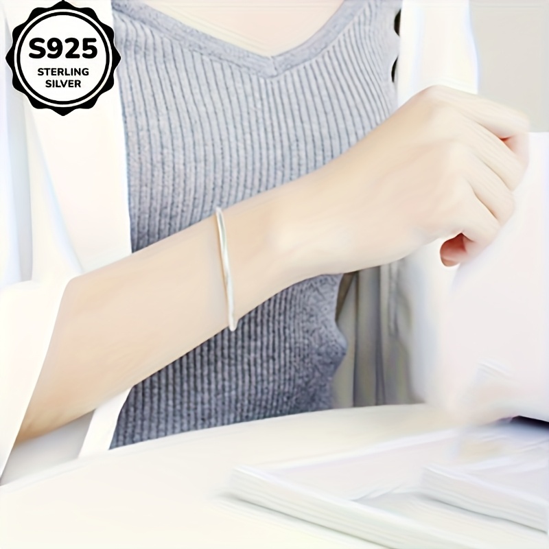 Women's S925 Sterling Silver Snake Bone Bracelet, Light Luxury Design