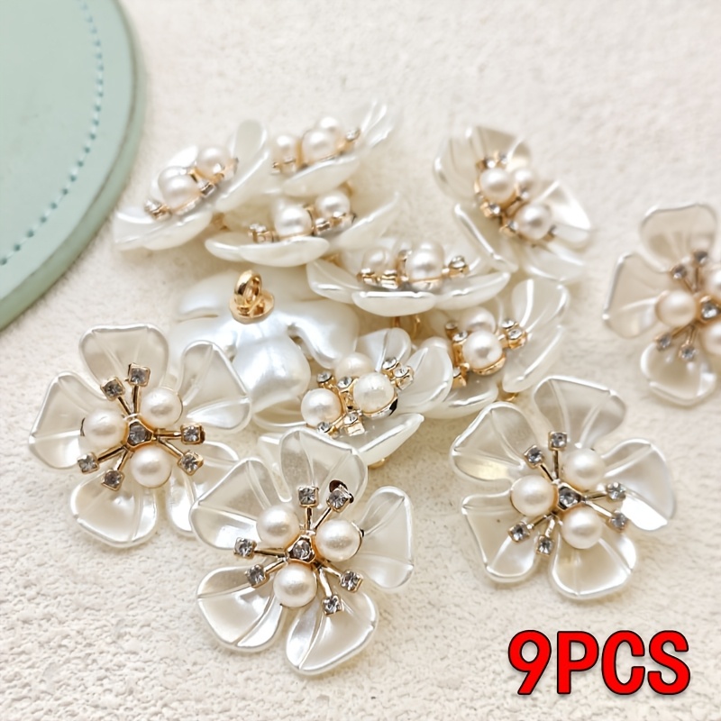 TEMU 9 piezas de botones grandes de flores nacaradas con estambres de diamante, flores decorativas grandes de plástico con forma de flor de perla de
