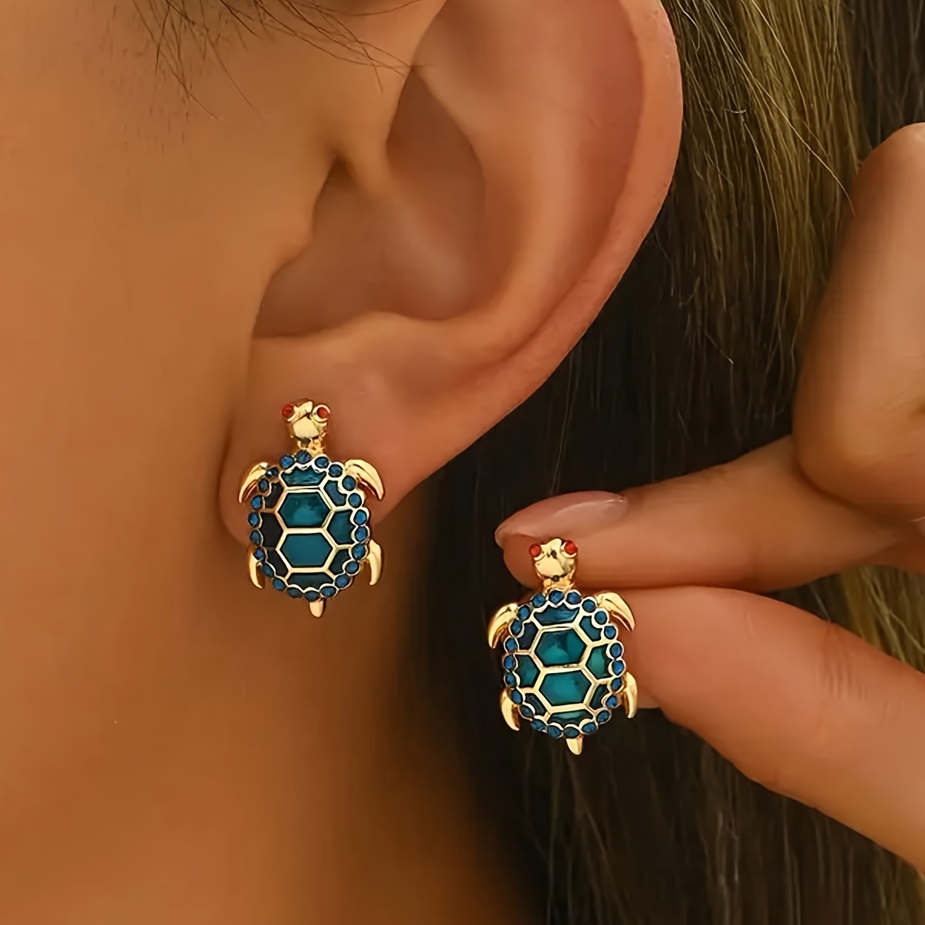 TEMU A Pair Of Summer Beach Vacation Turtle Stud Earrings, Perfect As A Delicate Gift For Women For Travel, Holidays, And Everyday Wear