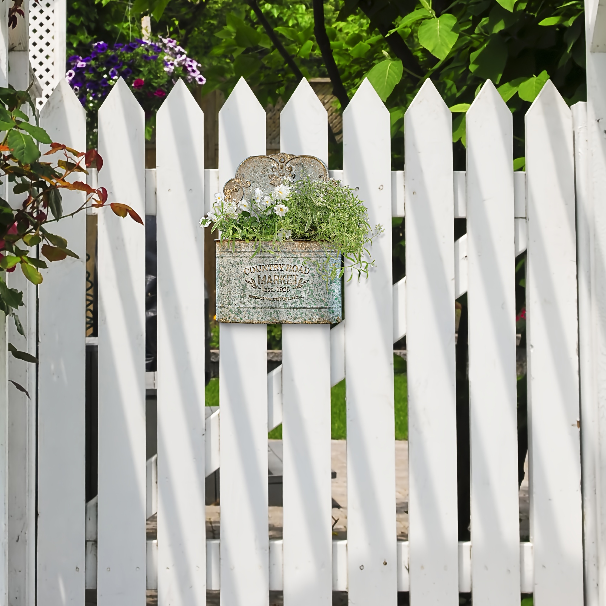 Rustic Metal Wall Planter - 9.53x13.2" Outdoor Hanging Flower Pot For Farmhouse Garden Decor, Indoor/outdoor Use