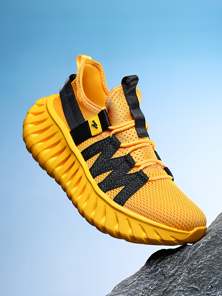 Men's Lightweight Sneakers with Non-Slip Rubber Sole, Low-Top Dad Shoes for All-Day Comfort, Suitable for Fitness, Running, and Walking. Features Lace-Up Design, Durable Nylon Upper, Versatile for Casual and Formal Wear, Trendy and Stable Fit