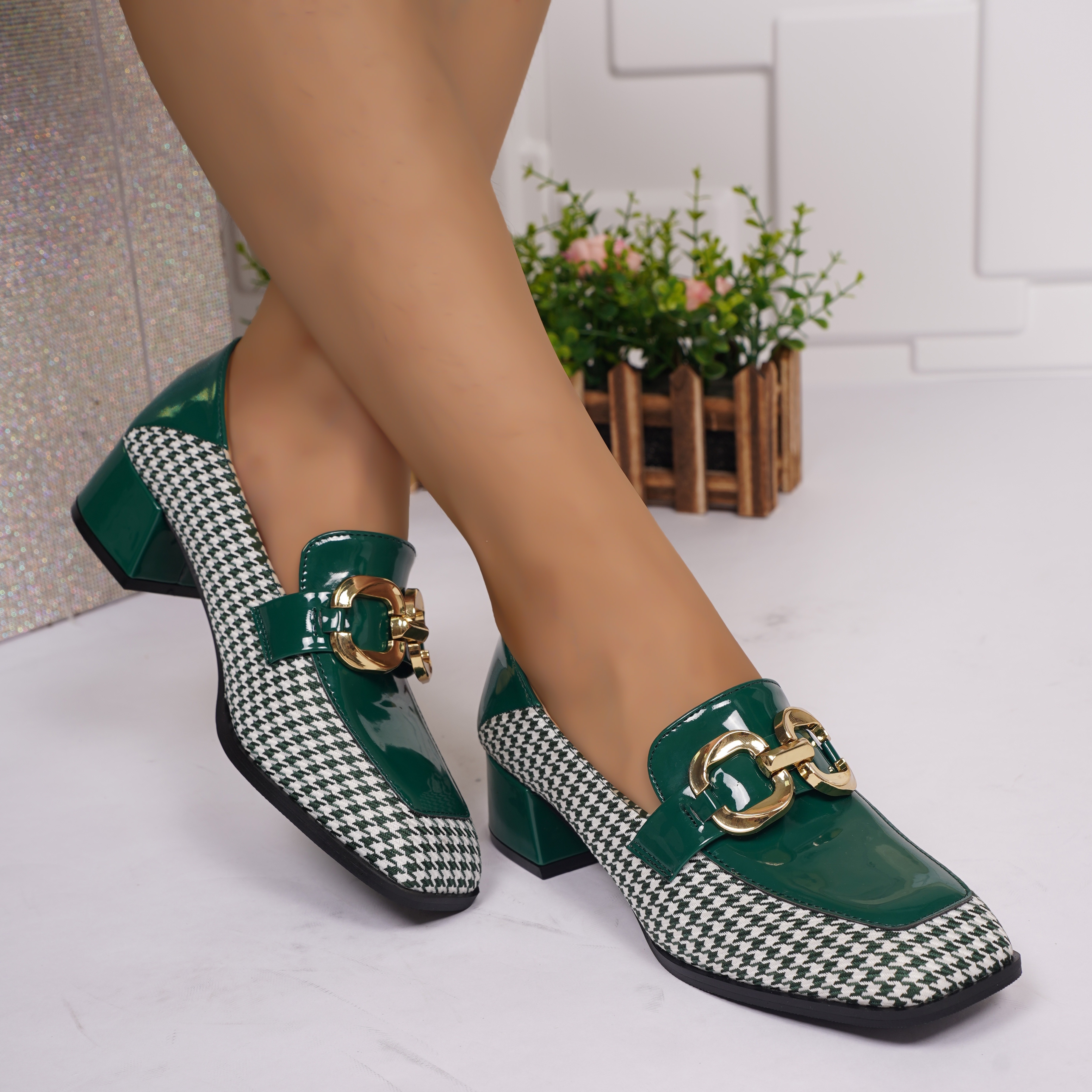 

Huidong Lefu Shoes Are Very And Autumn, Metal , Small Shoes, Medium Heels, Single Shoes, Deep Mouth, Square Head, High Heels