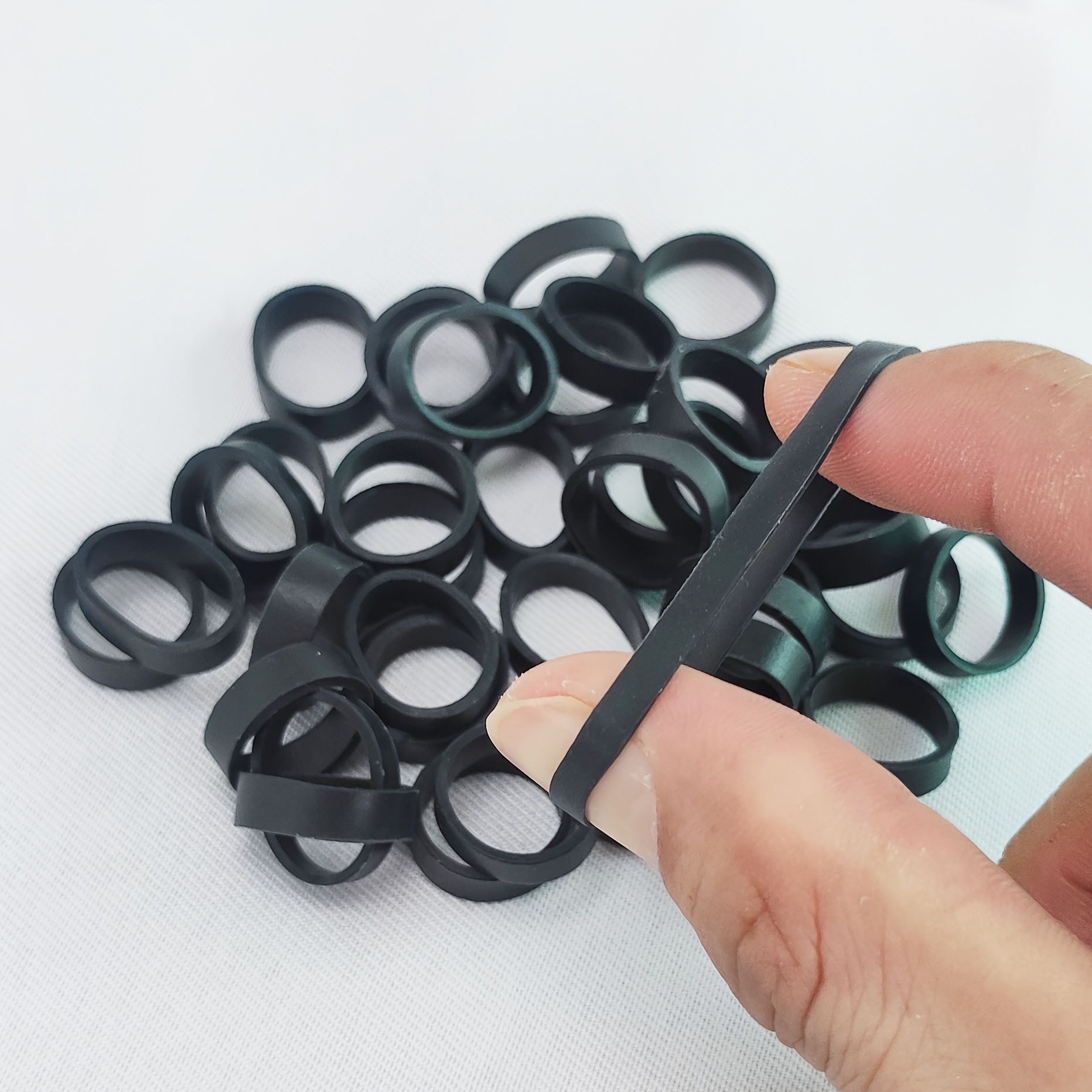 

150-pack Black O-ring Rubber Bands - Durable Stretchable Office Stationery Bands, Synthetic Rubber Material