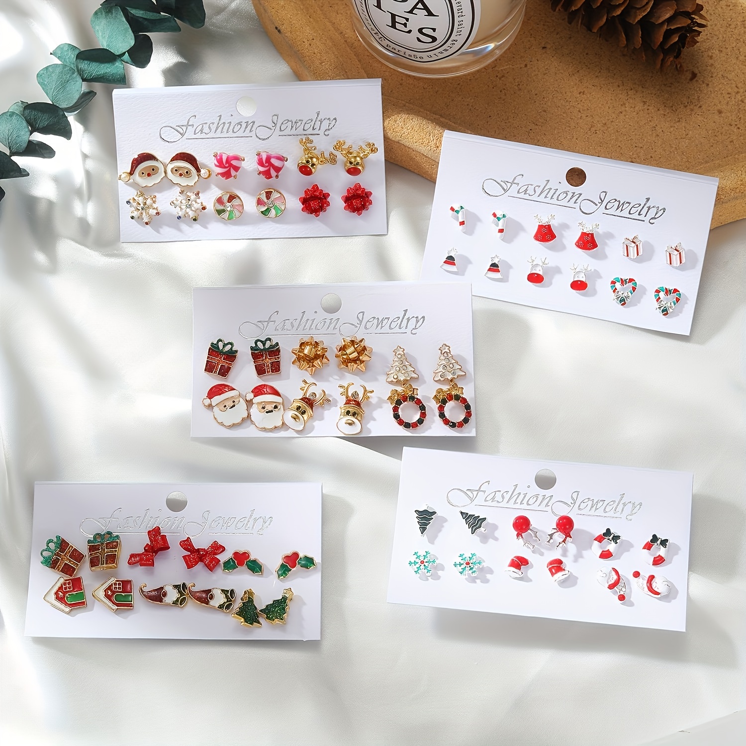 TEMU A Set Of 30 Adorable Cartoon Christmas Tree, Santa Claus, Reindeer, And Gift Earrings, Stylish And Unique For Women