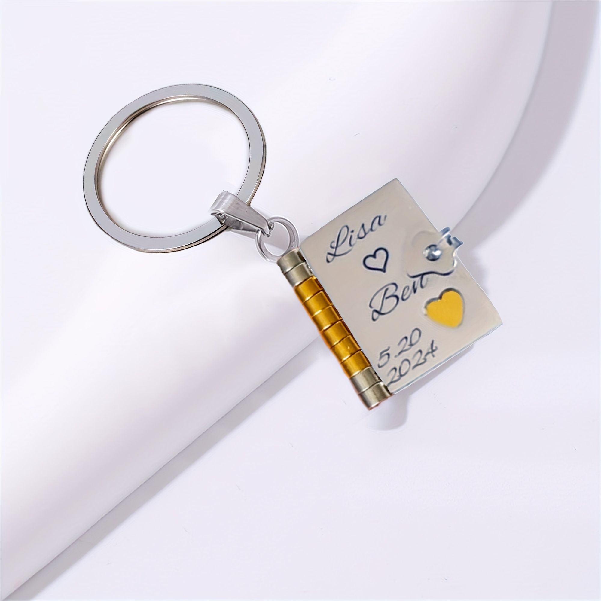 TEMU Custom Elegant Stainless Steel Book Keychain, Fashionable Openable Book Pendant Keychain, Personalized Couple Keychain, Wife Gift, Mom Keychain