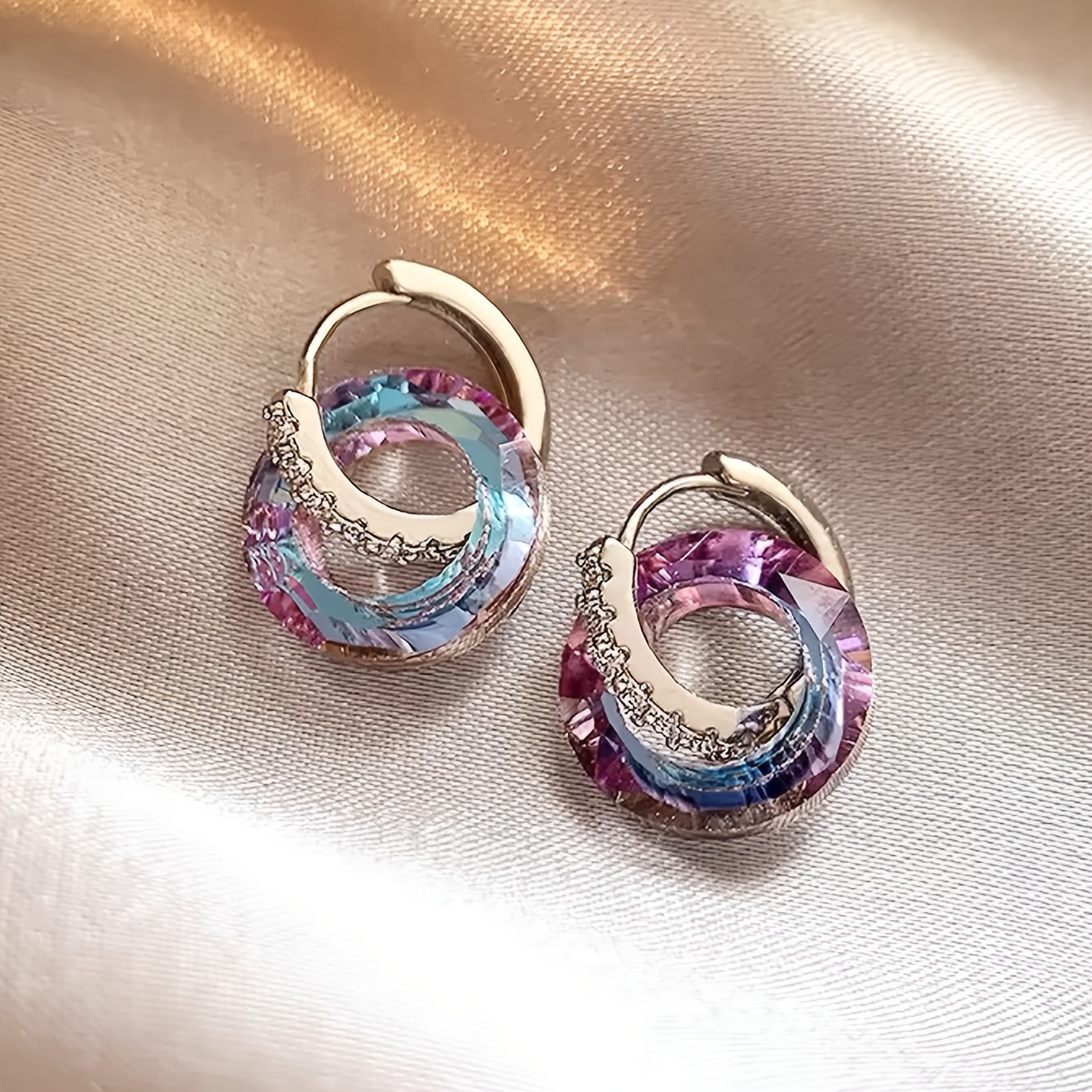 Image of 1 Pair Of Unique Classic High-end Geometric Copper Micro Inlaid Artificial Zirconia Women's Vacation Ball Holiday Earrings