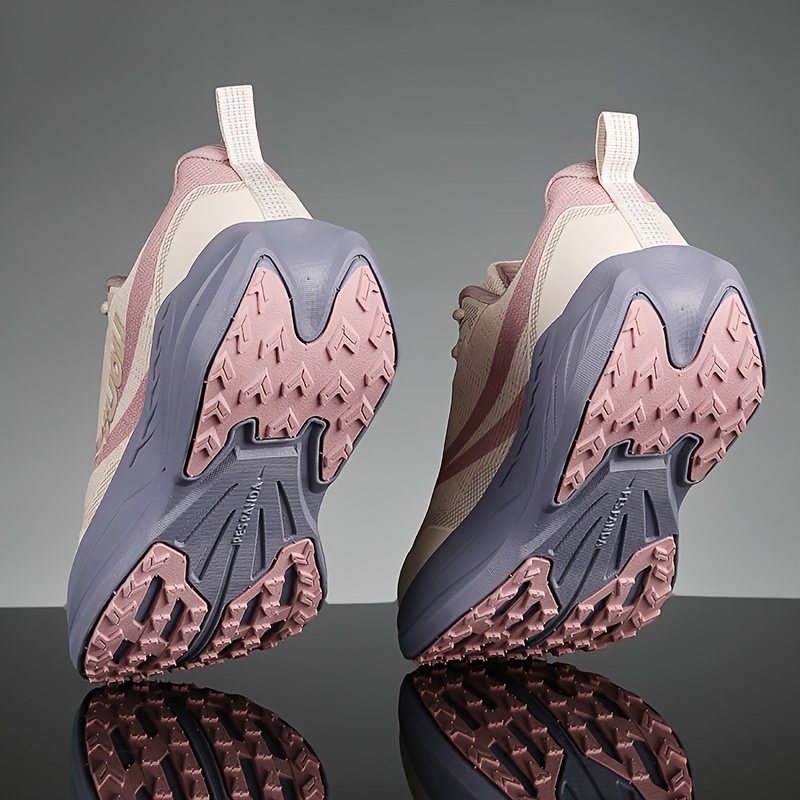 Spring New Lightweight Comfortable Breathable Casual Sports Shoes
