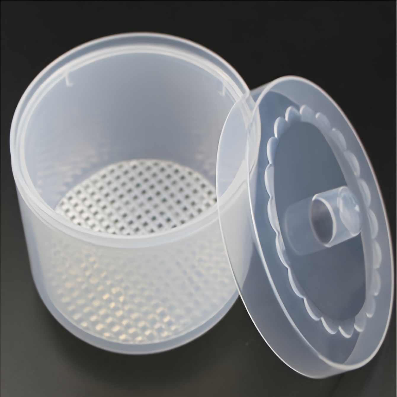 Double-layer Draining Nail Drill Bit Sterilization Box, Metal Drill Bit Alcohol Soaking Case, Covered Cuticle Pusher Tool Cleaning And Storage Bucket For Nail Salons