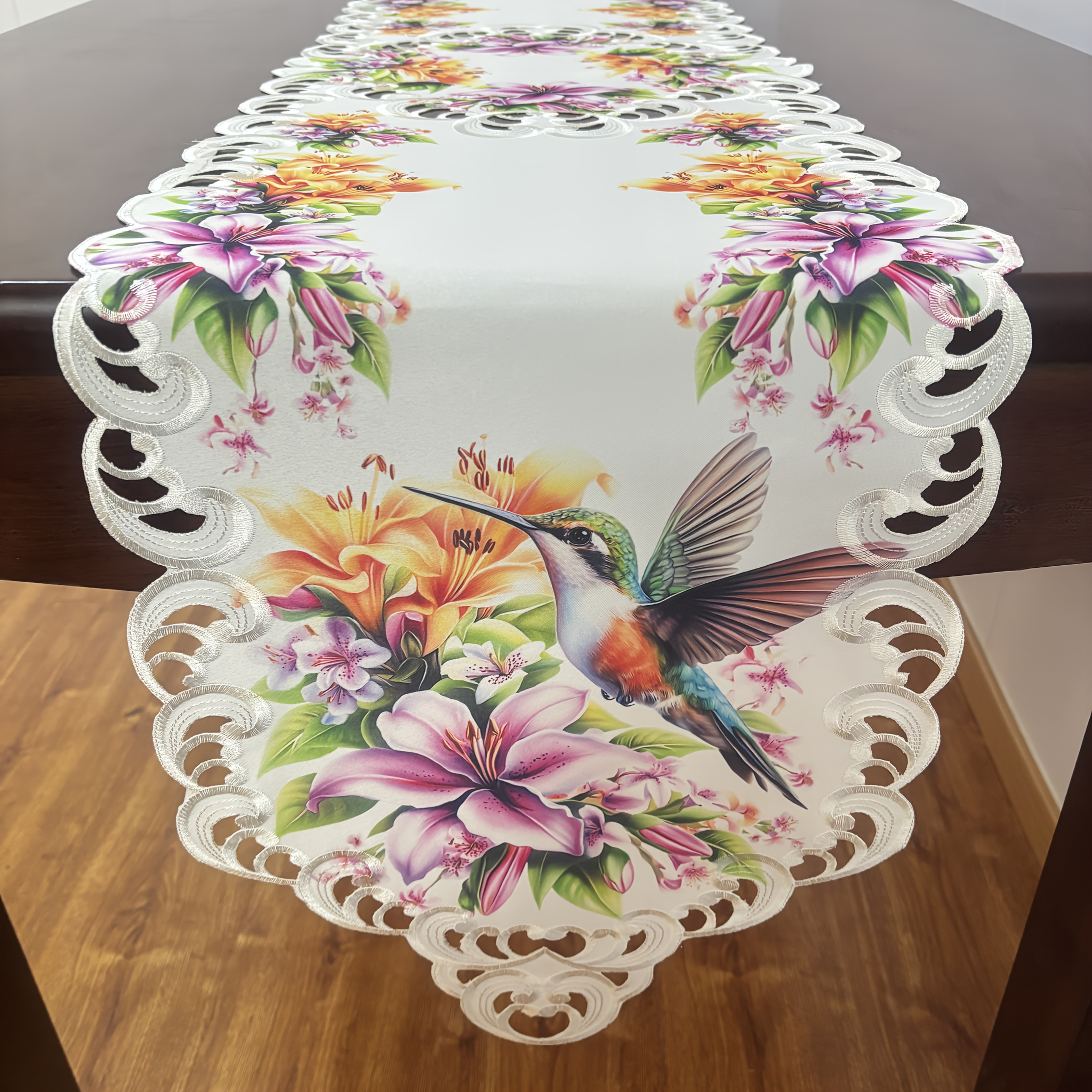 E-shop Frühlings-Ostern-Tischdecke mit Blumenmuster, bestickter durchbrochener Tischläufer mit Narzissenblüte, Rose Kolibri, geeignet für Familienessen