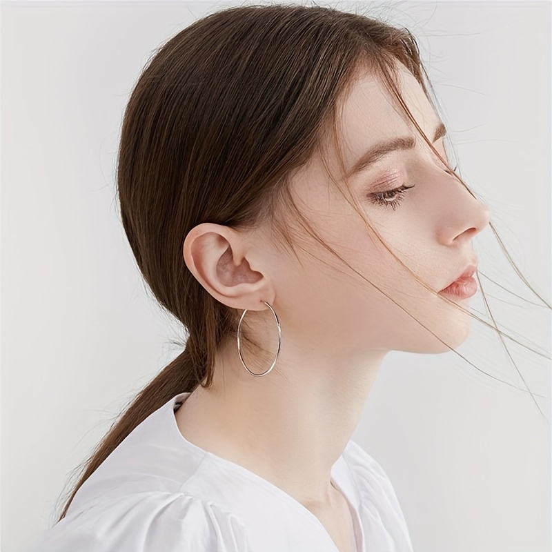 Image of 1 Pair Of Women's Fashion Earrings, S925 Sterling Silver 2-5cm Large Circle Plain Earrings 1.5mm Wide Wire Diameter Ear Circle Easy High-end Small Versatile Ear-piercing Earrings Temperament Fashion