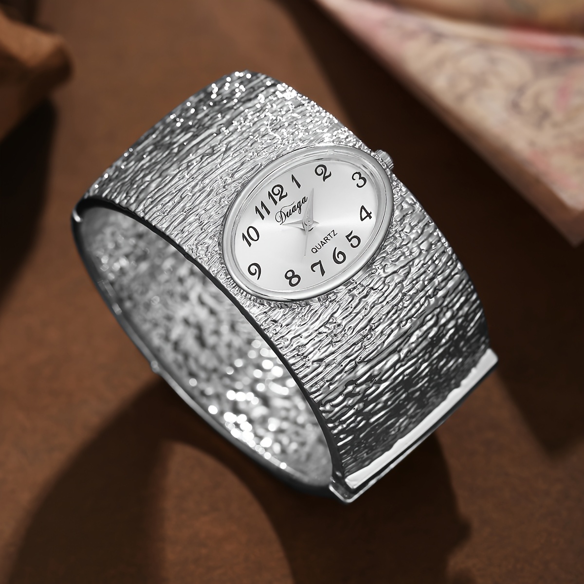 2pcs Women's Elegant Temperament Bracelet Watch + Versatile Bracelet Set, the Perfect Gift for Her on Mother's Day, Birthdays, and Anniversaries