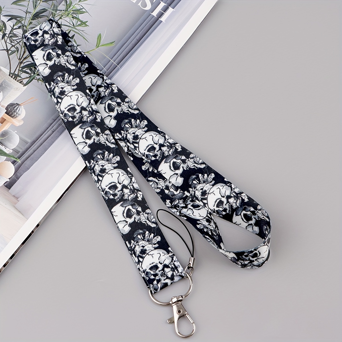 

Skull & Floral Print Detachable Lanyard - Neck Strap For Keys, Id Badge, Credit Card Holder & Phone Charm Accessory, Hang Rope, , 1pc