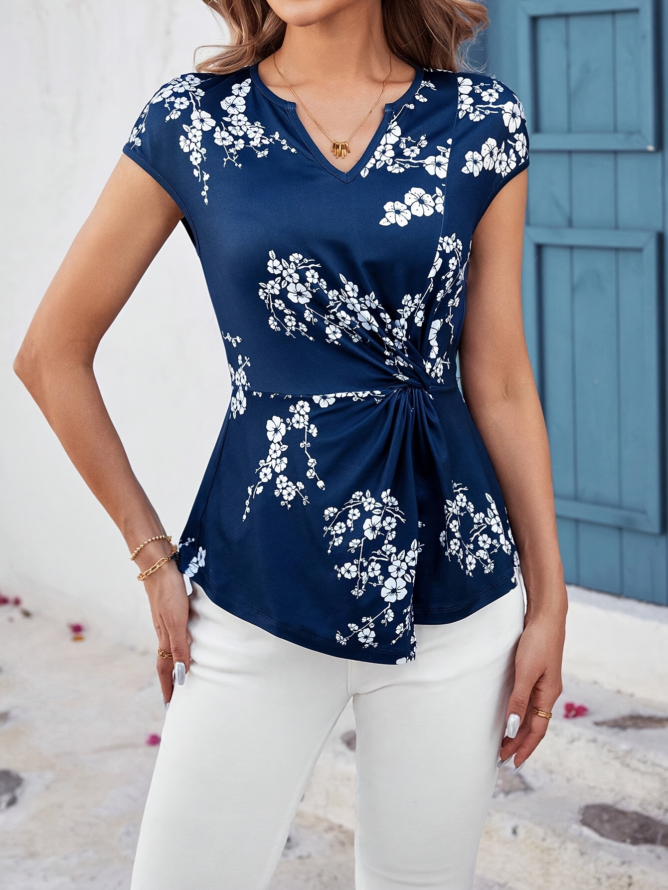Women's Floral Print V-Neck Twist Knot T-Shirt Navy Blue White Medium  *-Washable Top for Spring/Summer Casual Dress