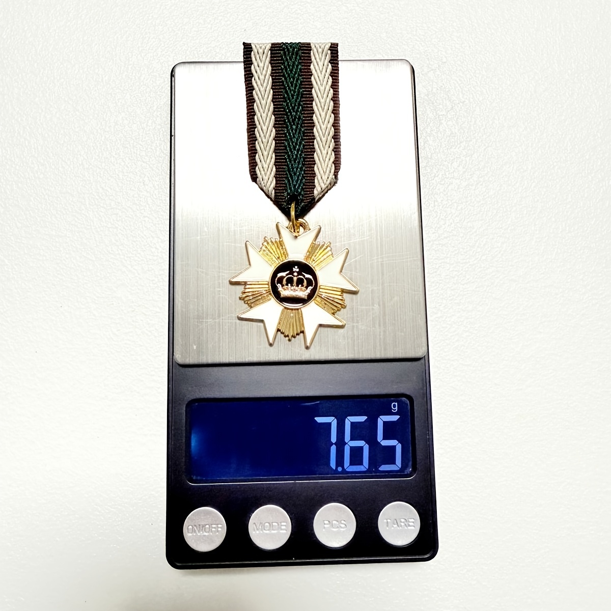 Classic Replica European And Clothing Performance Props, Fashionable Costumes And Accessory Pendants