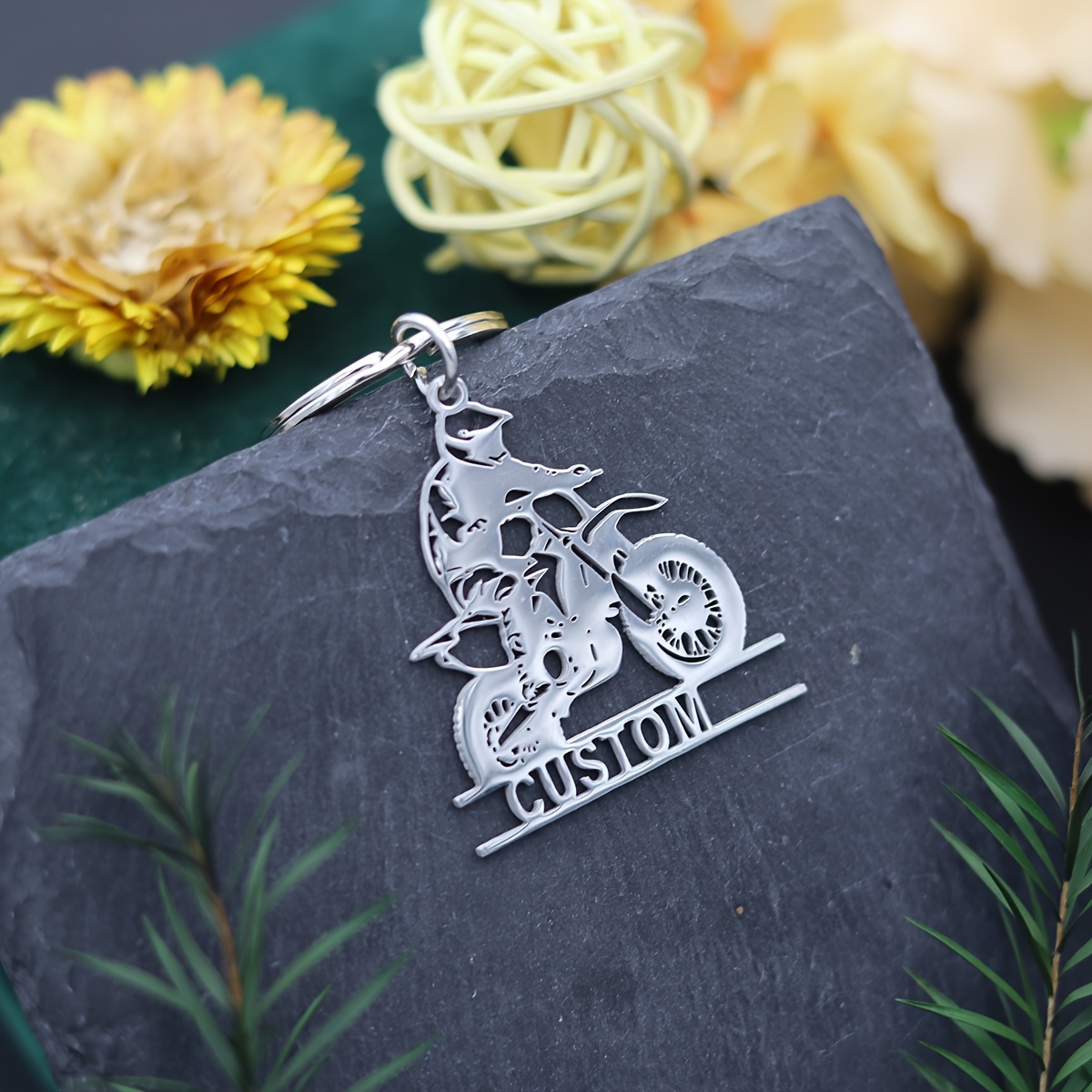 TEMU Fashion Name Motorcycle Keychain, Men's Women's Metal Key Chain Gift Stainless Letters Keyrings Gifts