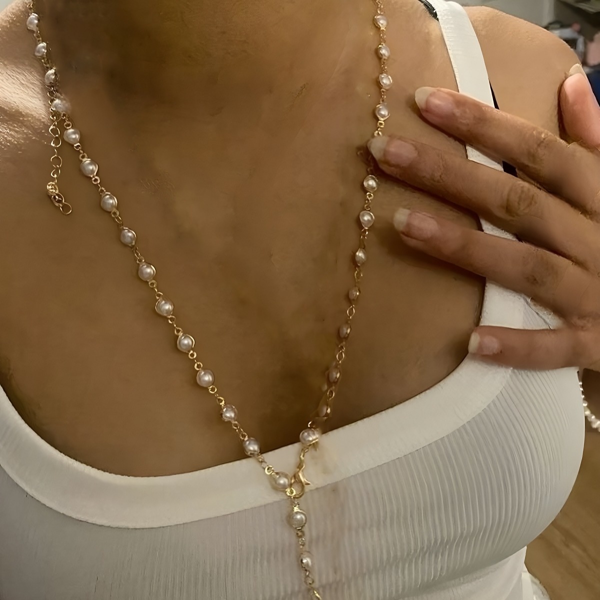 1pc Faxhion Women's Necklace - Wearable Look Gift Suitable For Daily Wear, Vacation, Party, Mother's Day - Elegant Accessory For Mom, Girlfriend, Best Friend