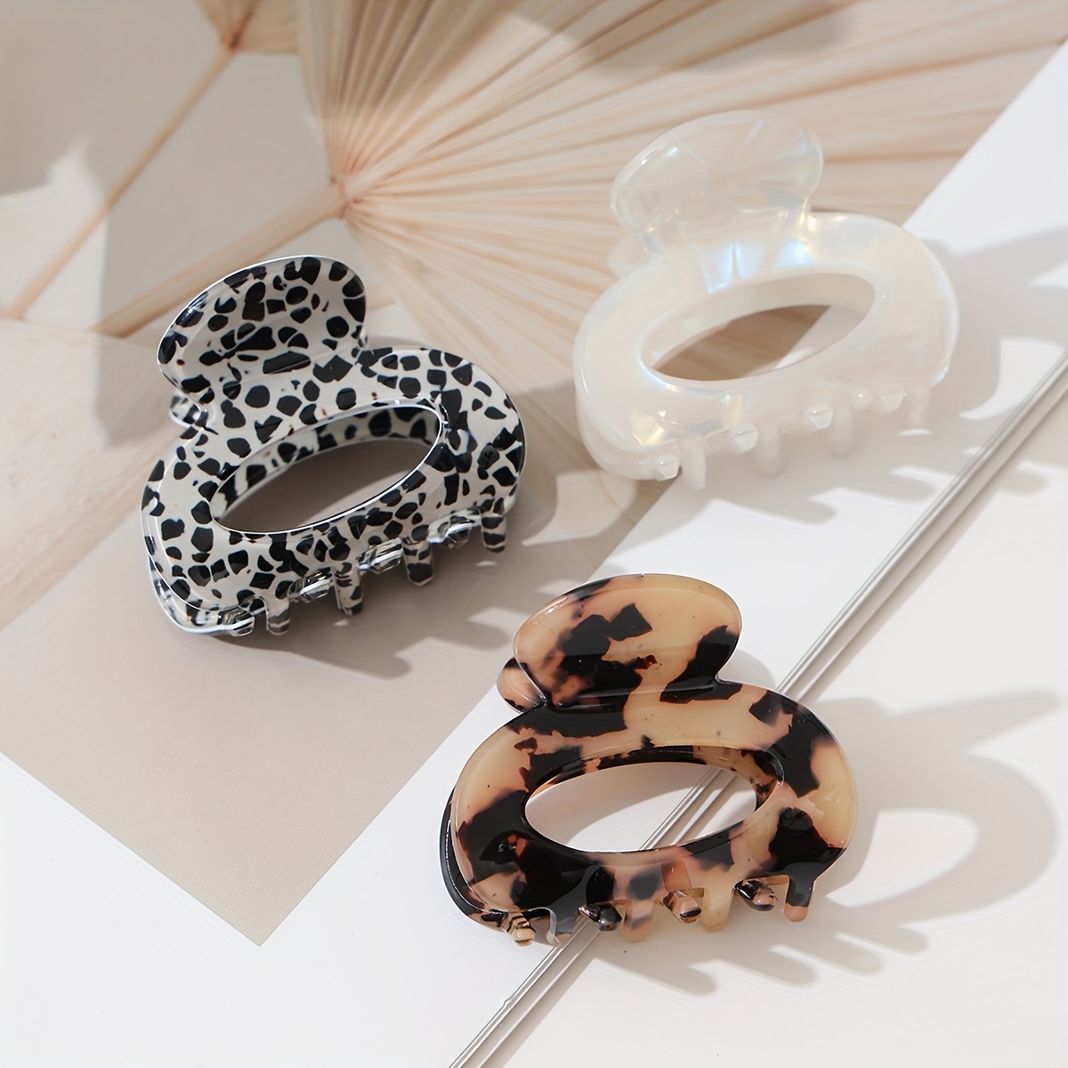 

3pcs Resin Hair Claw Set For Women - Elegant & Cute Oval Hair Clips With Leopard Print For Daily Hairstyles And Decorative Accessories, Small Size For 14+