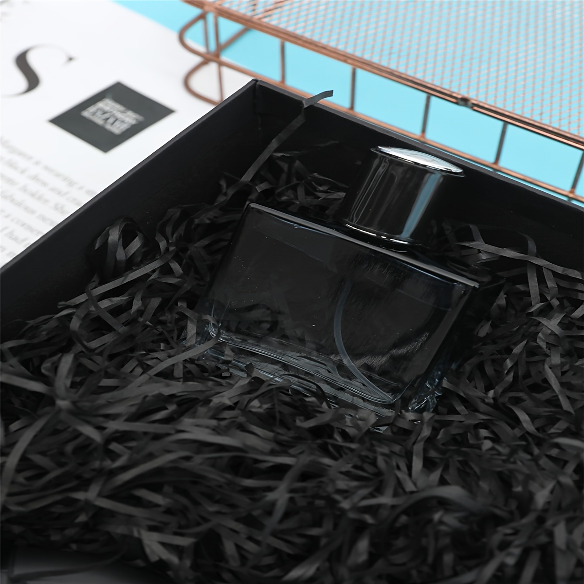 Remplissage Cadeau Violet Papier De Soie Déchiqueté Violet Foncé 500g - Remplissage Cadeaux Écologique - Sans Poussière - Pour Boîtes Et Paniers Papier Cadeau Anniversaire