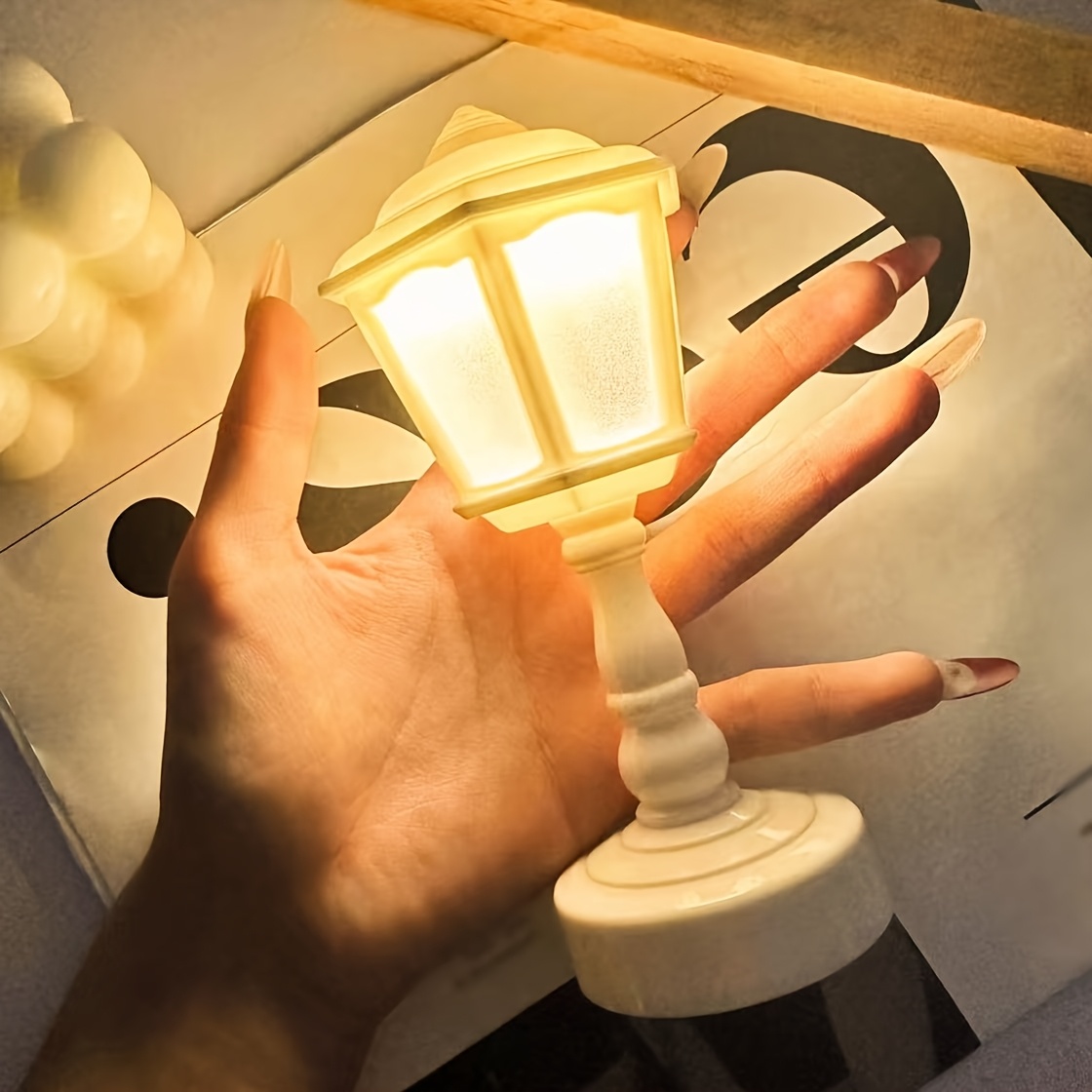 1pc Pagoda Small Table Lamp, Suitable For Room Bedroom Dormitory Desktop Bedside Night Light, Holiday Decoration Table Lamp - For Christmas, Thanksgiving, Valentine's Day, Ramadan, New Year Gift