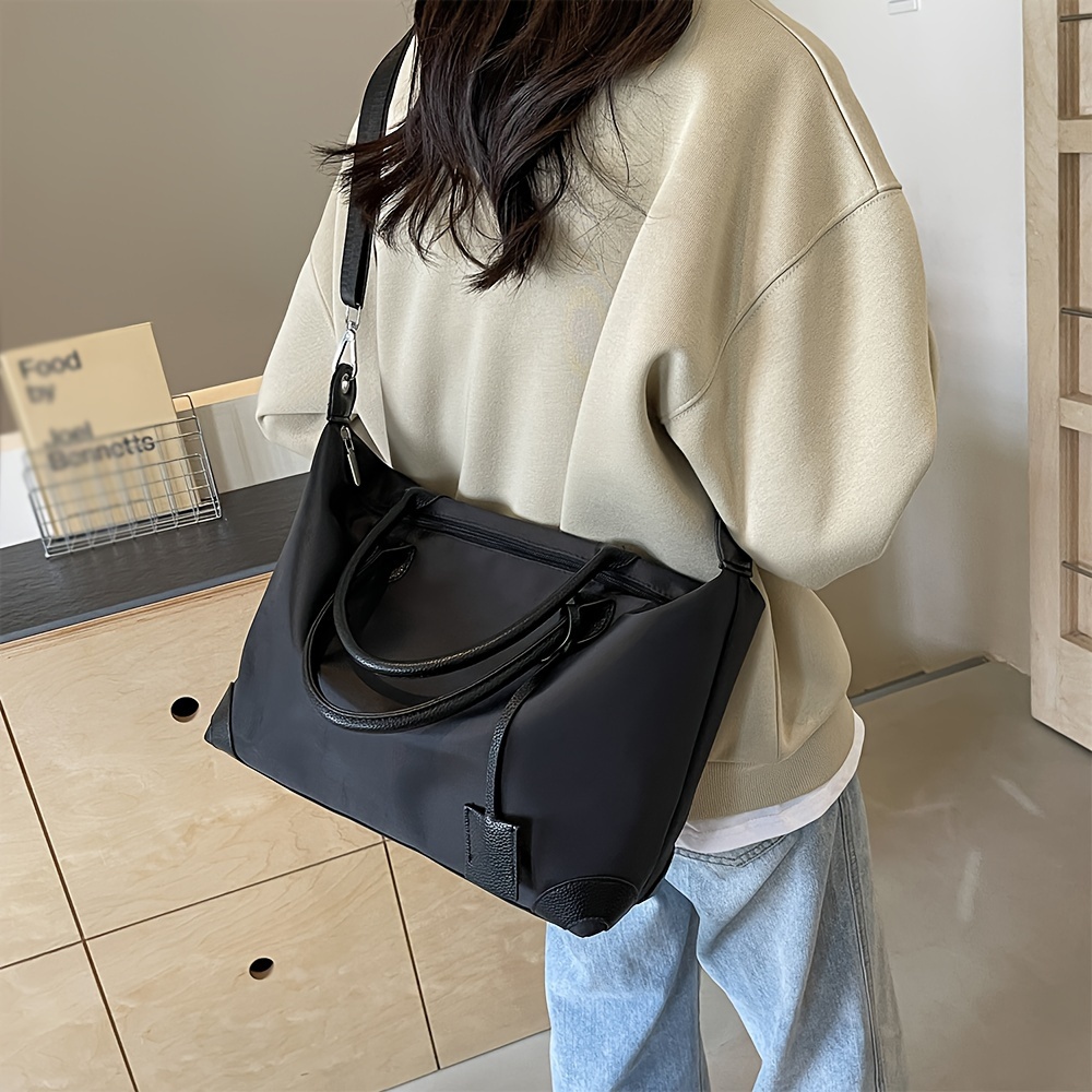 lightweight and stylish shoulder bag with adjustable strap nylon material simple and versatile travel tote bag details 11