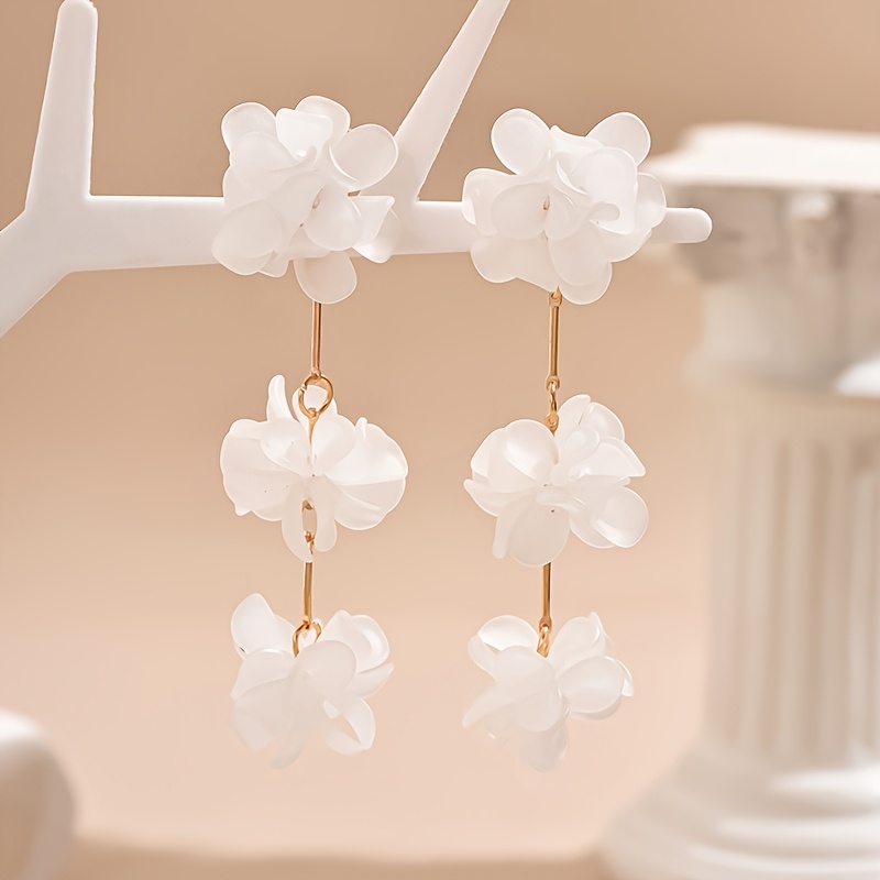 Simple Long Three-dimensional Flower Earrings For Women