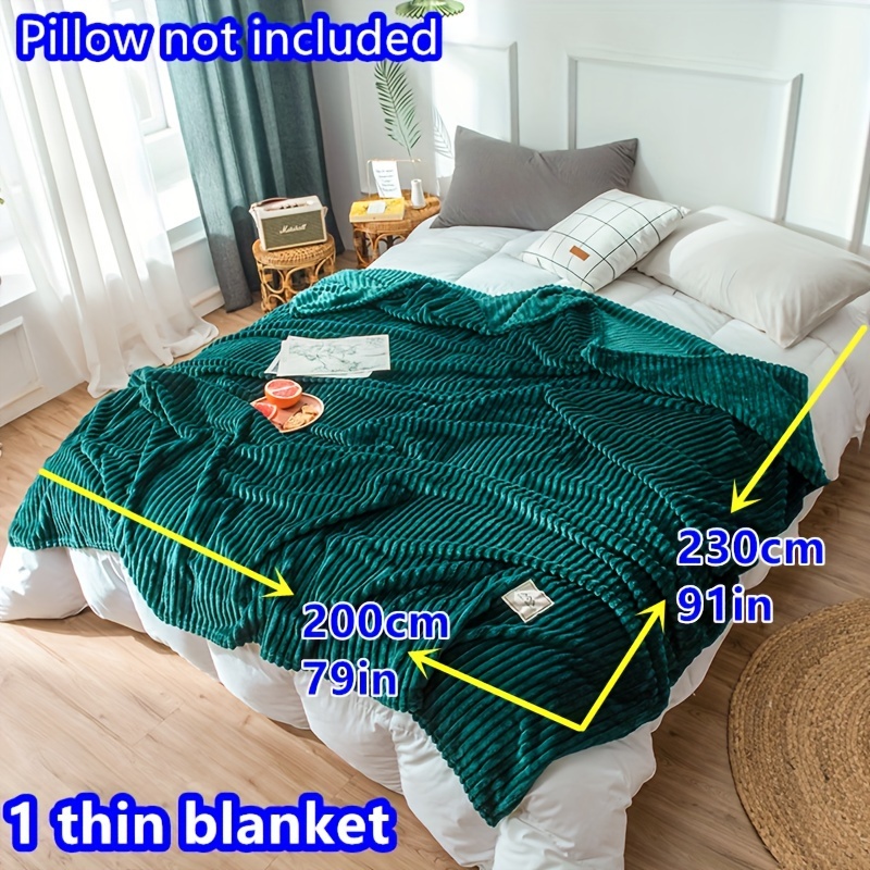 1pc Green Plush Blanket, Solid Color Warm Soft Comfortable Throw. Travel Blanket