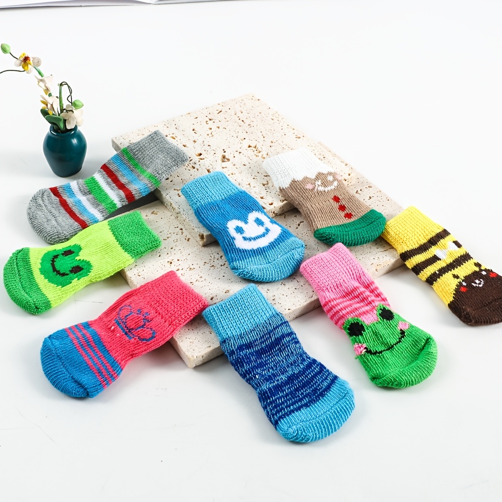 4pcs Random Style Non-Slip Dog Socks for Paw Protection