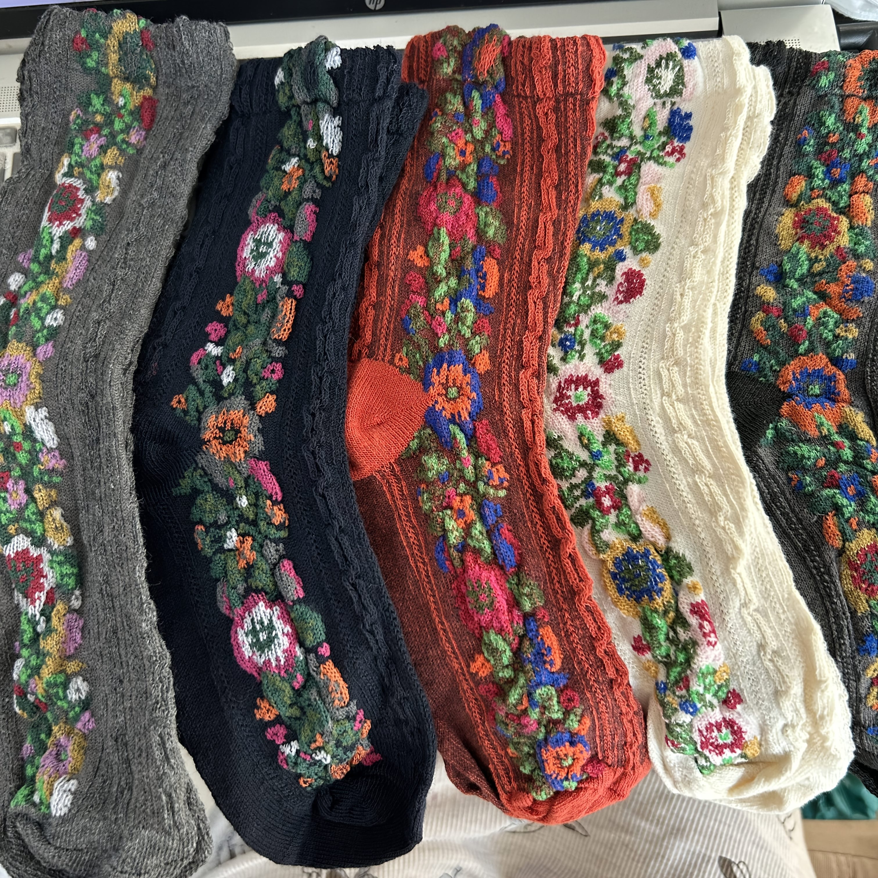 5-pair Women's Vintage Floral Slouchy Socks - Soft Breathable Mid-calf Stackable Suitable For Casual Daily Wear, Sweat-absorbent Suitable For Office,, Everyday Use, Machine Washable Cozy Winter Socks
