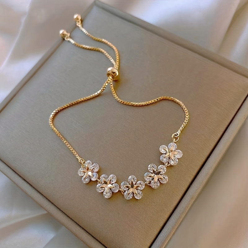 E-shop 1 Stück Verstellbares Edelstahl Blumen Charm Armband - Elegante minimalistische Schmuckstücke für Damen, langlebige vielseitige Party- &