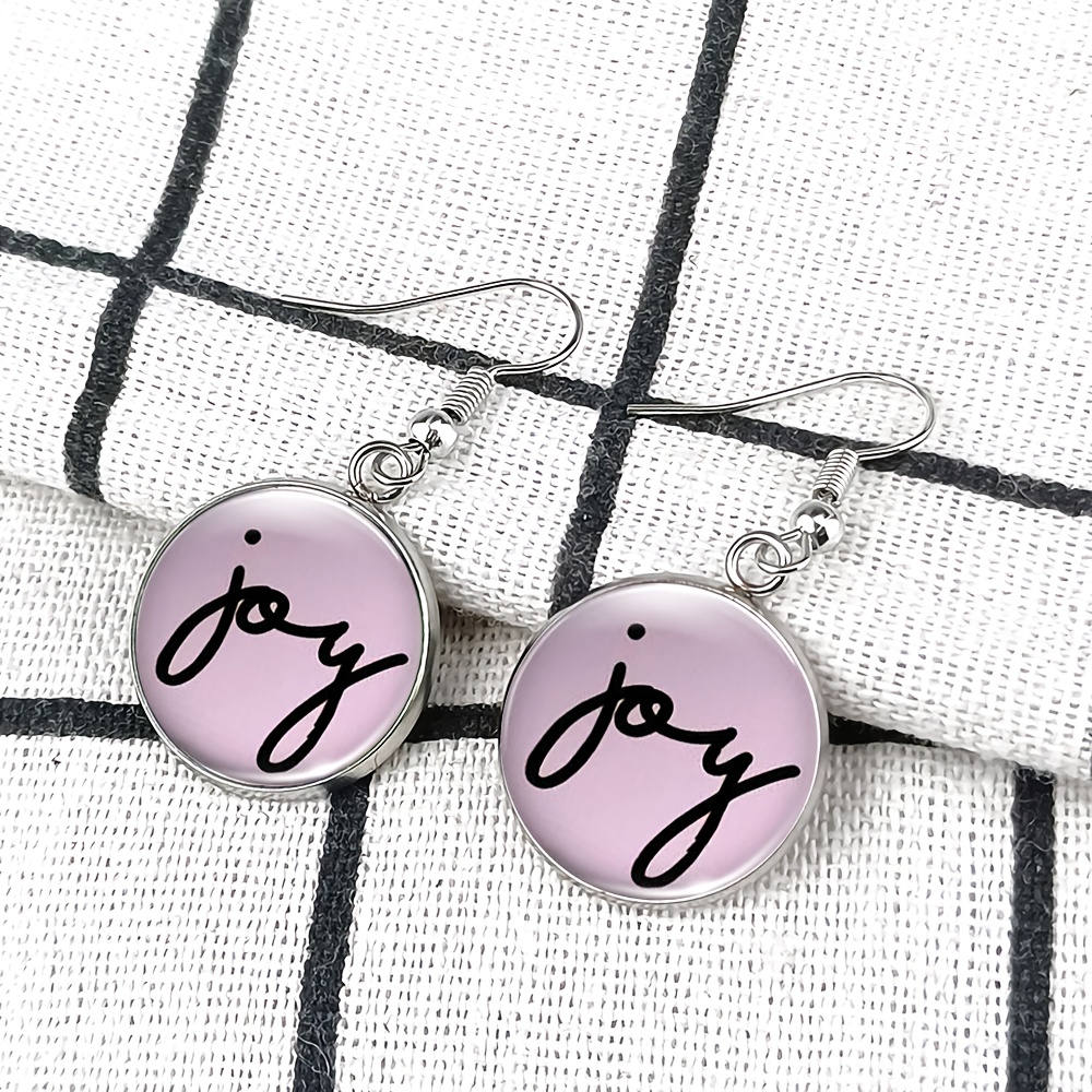 4pcs Minimalist Jewelry Set with Pink Round Badge Design