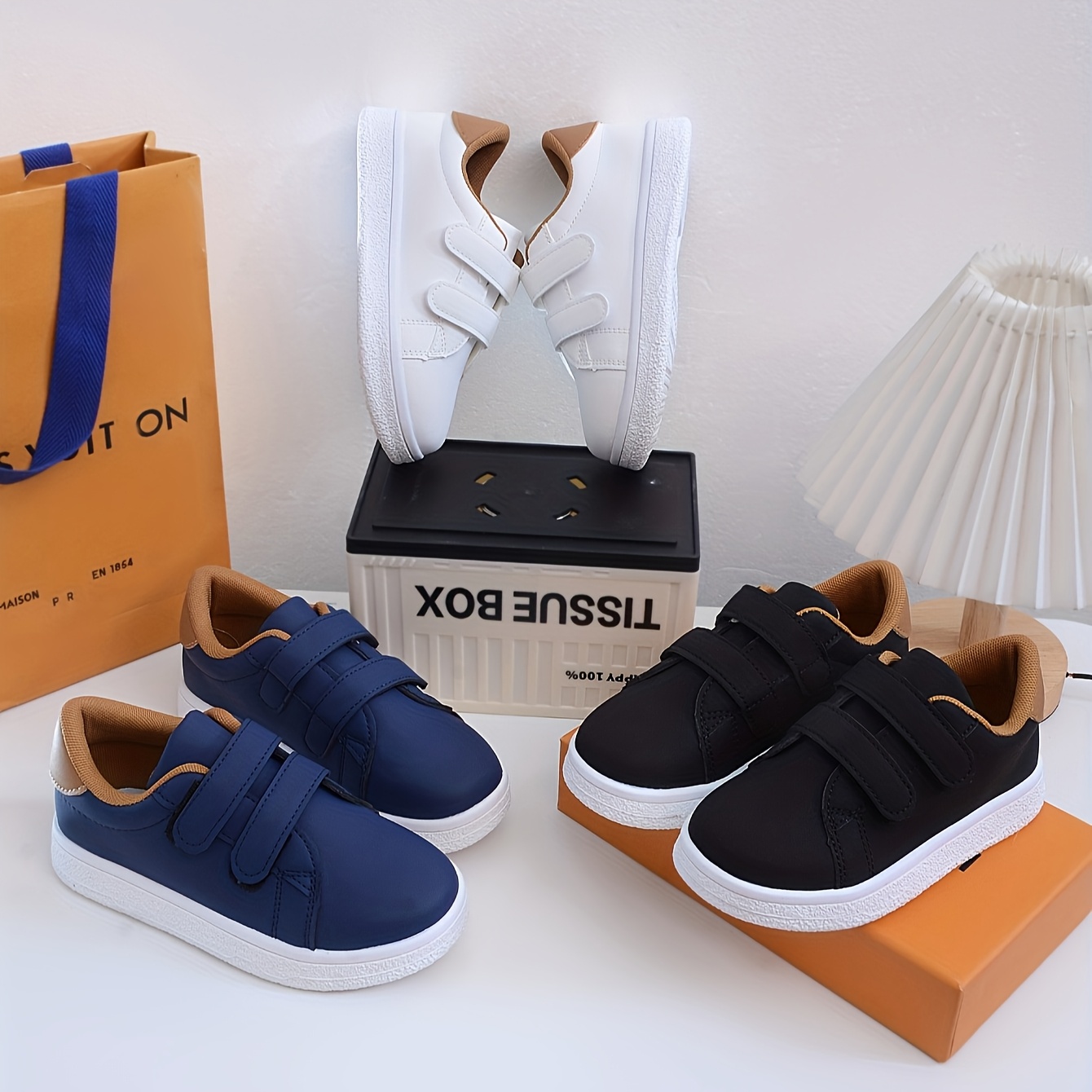 1 Paar Low-Cut Freizeit-Sneakers, geeignet für Jungen und Mädchen, Sport-Schuhe für Frühling und Herbst, Skateboardschuhe für Zuhause, Outdoor und Schule