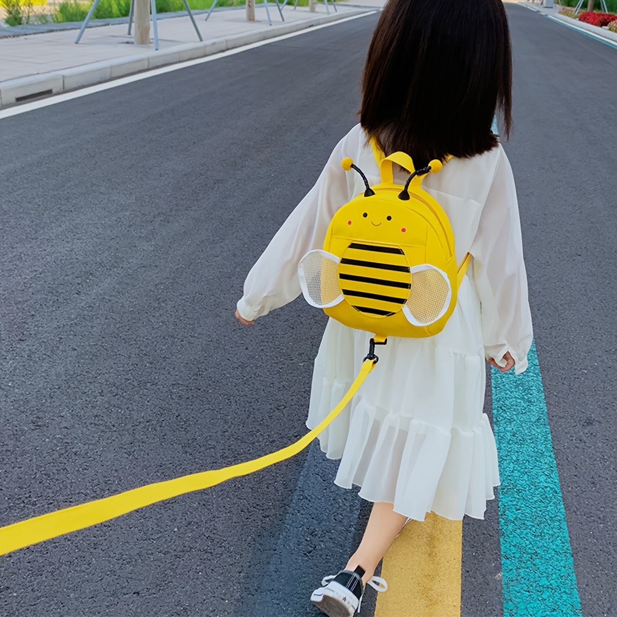 

Cute Bee Cartoon Harness Backpack With Leash For Children, Unisex Anti-lost Kids Travel Bag, Adjustable Straps For 0-8 Years - Polyamide Material, 1-pack