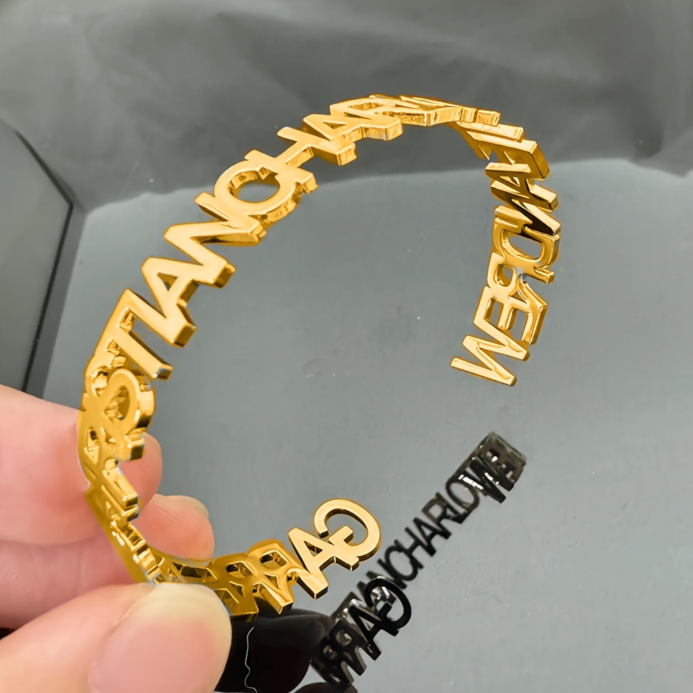TEMU Bracelet en Acier Inoxydable Gravé de Lettres, Bangle Ouvert Personnalisé, Bijou Cadeau, Cadeau d'Anniversaire pour Elle, Cadeau de Mariage,