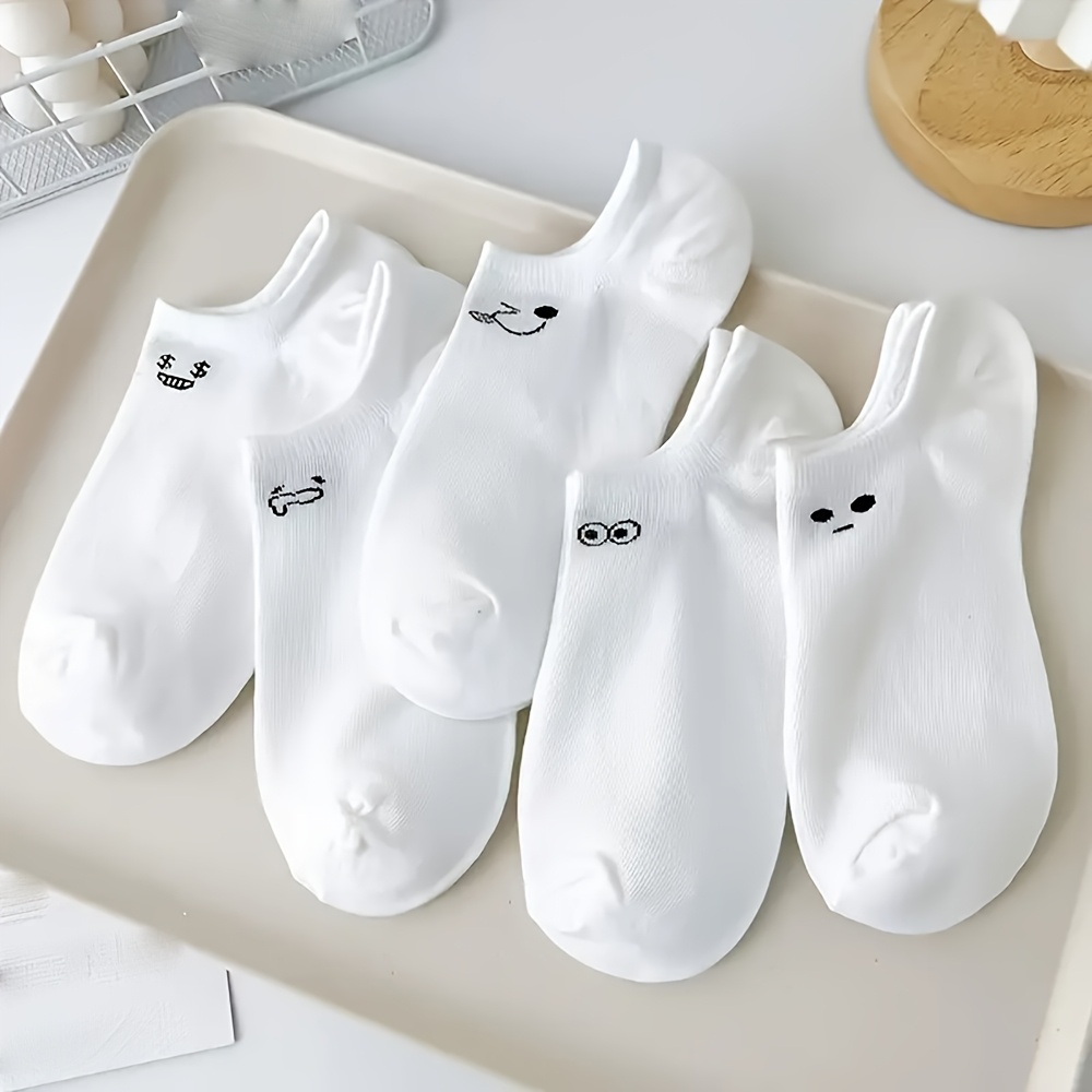 Image of 5 Pairs Of Women's Trendy Breathable Boat Socks, Cute Cartoon Small Design, Solid Color, Minimalist Style, Comfortable For Spring And Summer Daily Wear, Cute Invisible Socks