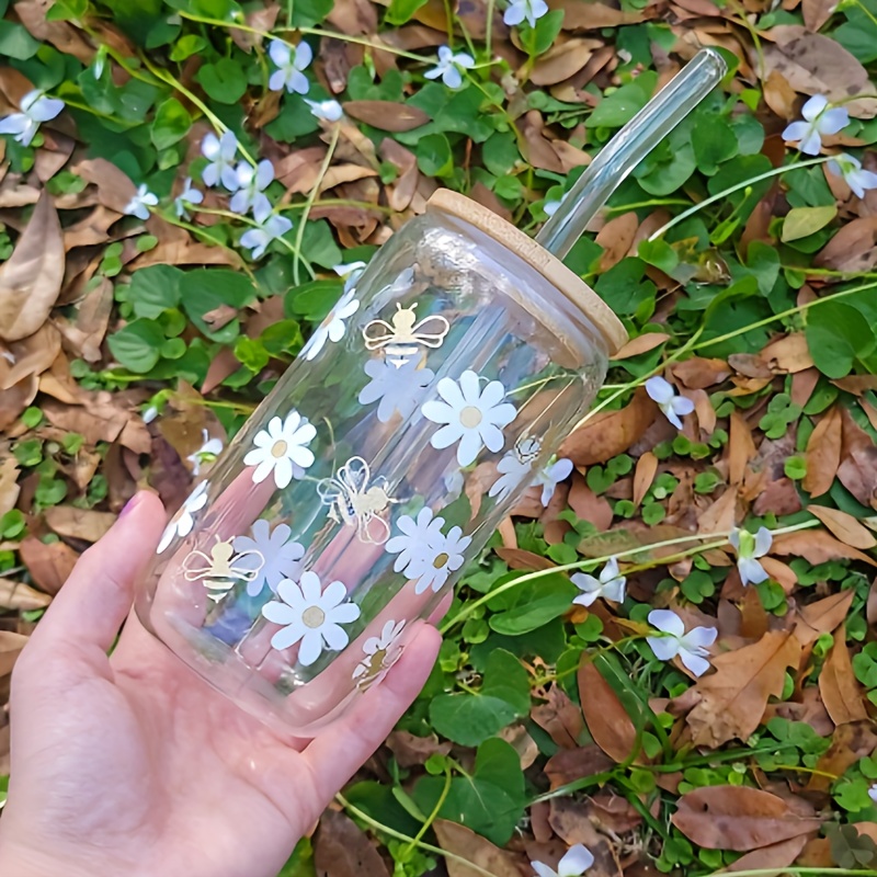 

1pc, Daisy Flowers Drinking Glass With Lid And Straw, 16oz/500ml Can Shaped Water Cup, Iced Coffee Cup, For Tea, Juice, Milk, Birthday Gifts, Drinkware