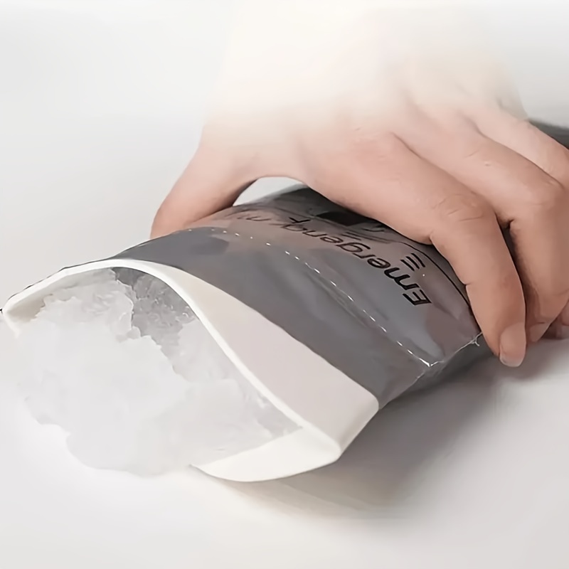 5/10/20 Disposable Urine Bags, 700CC Emergency Urine Bag, Neutral Urine Bag, Female Urine and Vomiting Bag, Suitable for Travel Traffic Congestion, Camping, Hiking, Suitable for Adults and Youngsters