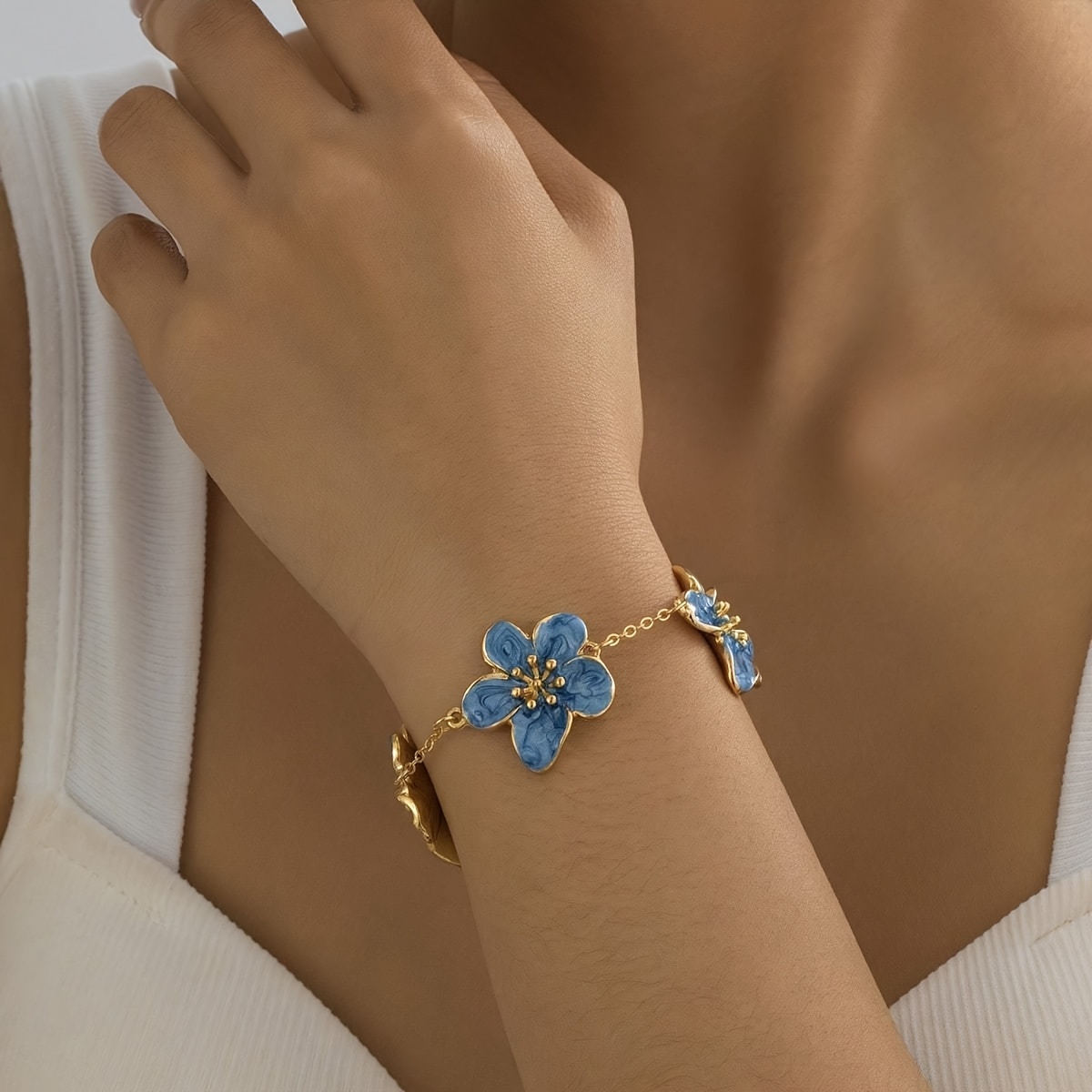 Women's Exquisite Blue Drip-Painted Five-Petal Flower Bracelet