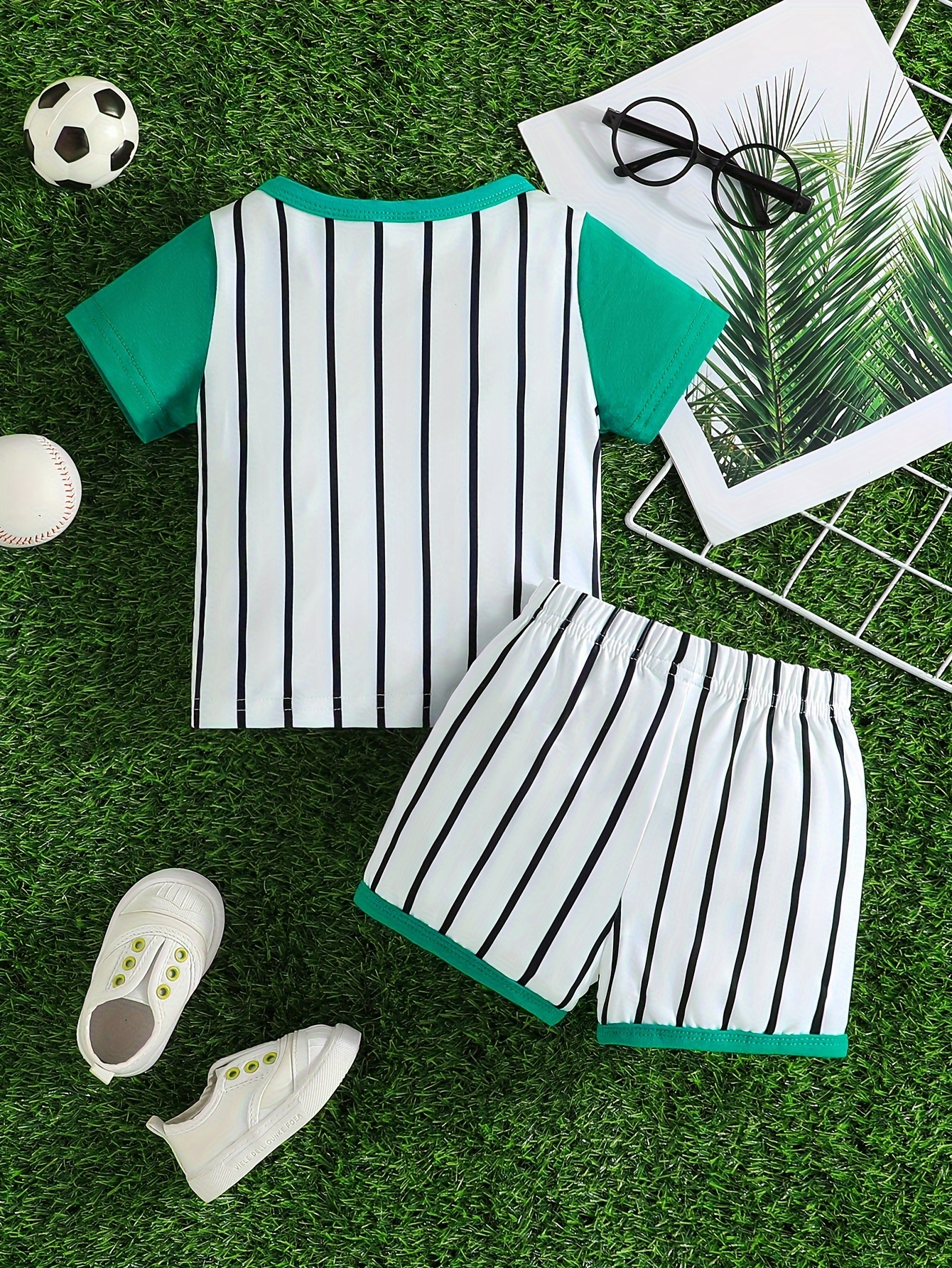100% Cotton 2pcs Baby Boy Solid and Striped Splicing Short-sleeve Button Up Shirt and Shorts Set